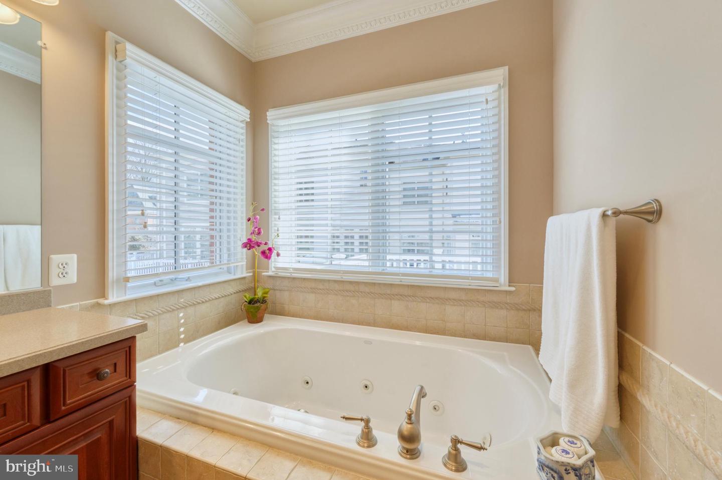 6739 DARRELLS GRANT PL, FALLS CHURCH, Virginia 22043, 3 Bedrooms Bedrooms, ,3 BathroomsBathrooms,Residential,For sale,6739 DARRELLS GRANT PL,VAFX2286716 MLS # VAFX2286716