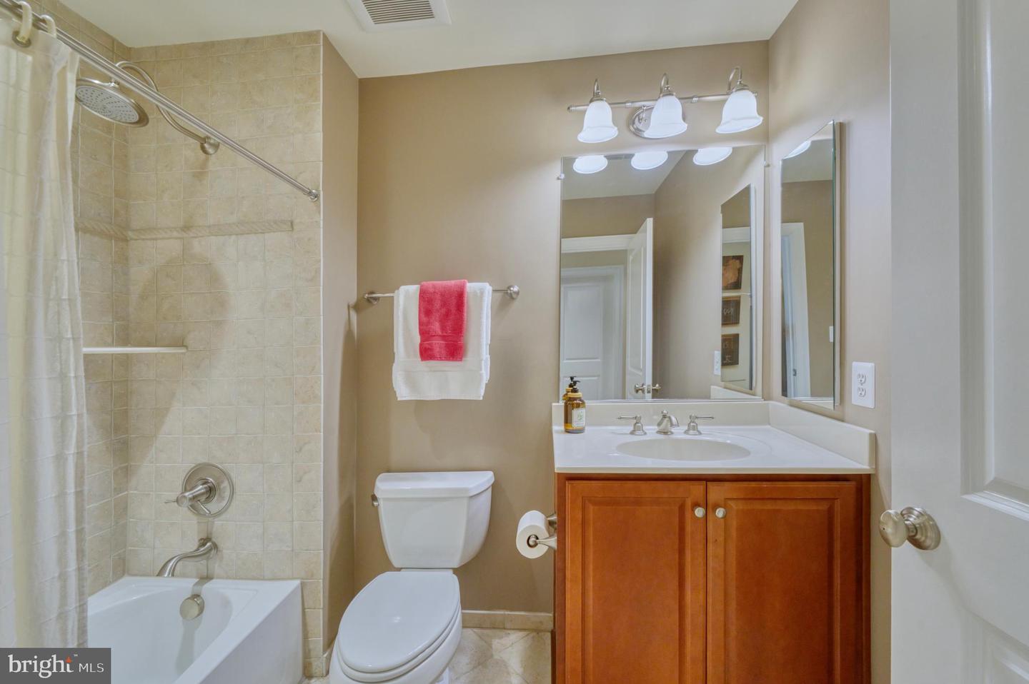 6739 DARRELLS GRANT PL, FALLS CHURCH, Virginia 22043, 3 Bedrooms Bedrooms, ,3 BathroomsBathrooms,Residential,For sale,6739 DARRELLS GRANT PL,VAFX2286716 MLS # VAFX2286716