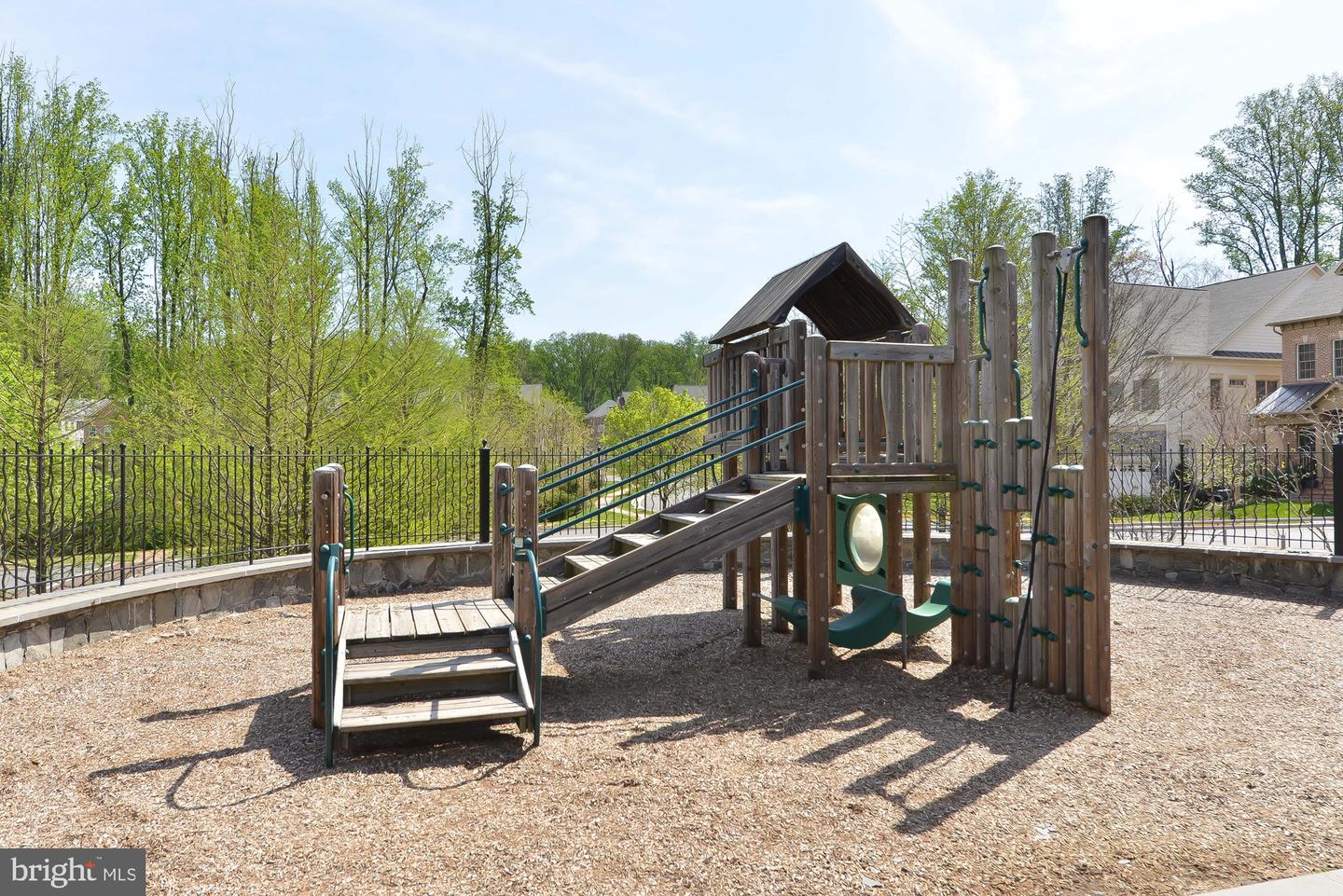 6739 DARRELLS GRANT PL, FALLS CHURCH, Virginia 22043, 3 Bedrooms Bedrooms, ,3 BathroomsBathrooms,Residential,For sale,6739 DARRELLS GRANT PL,VAFX2286716 MLS # VAFX2286716