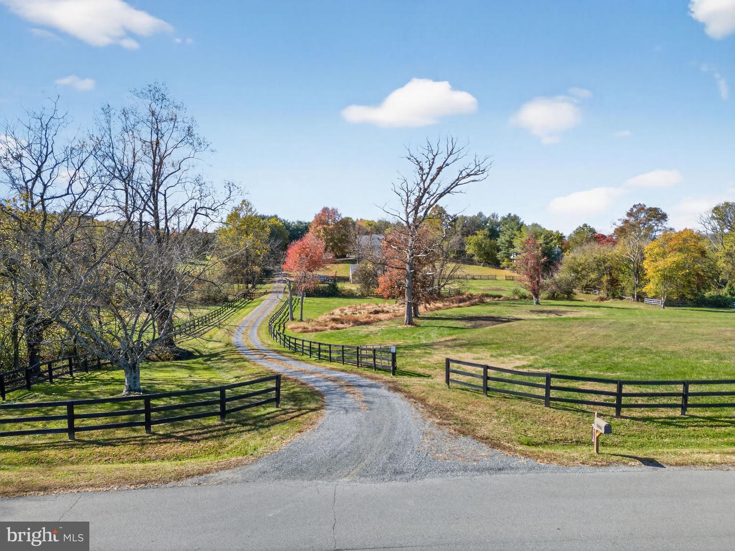 17130 QUAIL CREEK CIR, HAMILTON, Virginia 20158, 4 Bedrooms Bedrooms, ,4 BathroomsBathrooms,Residential,For sale,17130 QUAIL CREEK CIR,VALO2114410 MLS # VALO2114410