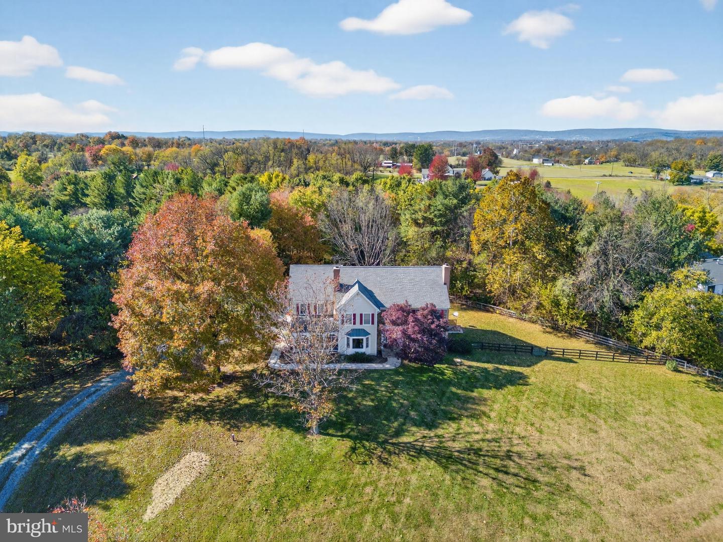 17130 QUAIL CREEK CIR, HAMILTON, Virginia 20158, 4 Bedrooms Bedrooms, ,4 BathroomsBathrooms,Residential,For sale,17130 QUAIL CREEK CIR,VALO2114410 MLS # VALO2114410