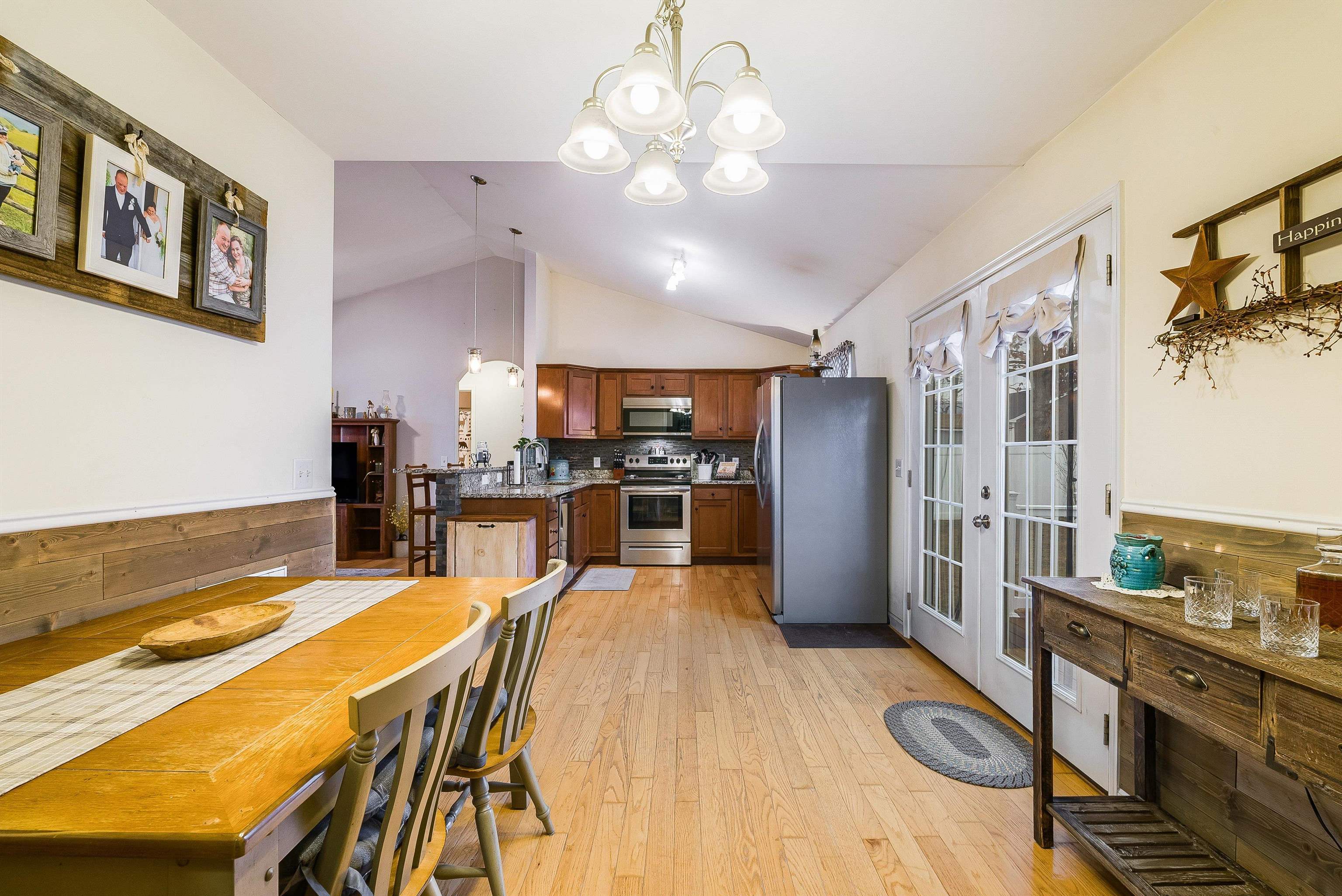 1447 MANDOLIN AVE, GROTTOES, Virginia 24441, 3 Bedrooms Bedrooms, ,2 BathroomsBathrooms,Residential,1447 MANDOLIN AVE,673718 MLS # 673718