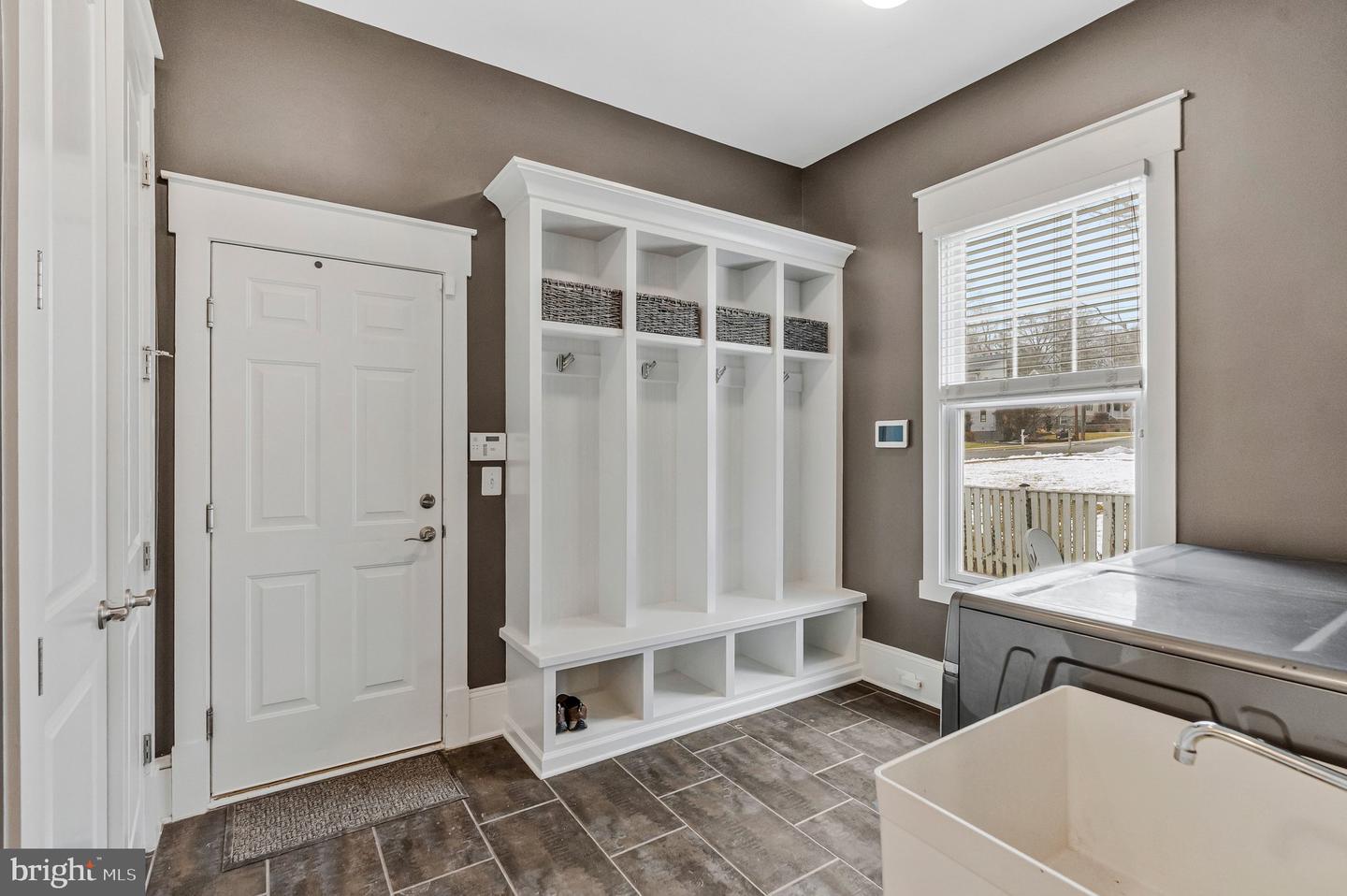 362 PARK ST NE, VIENNA, Virginia 22180, 5 Bedrooms Bedrooms, ,5 BathroomsBathrooms,Residential,For sale,362 PARK ST NE,VAFX2287518 MLS # VAFX2287518