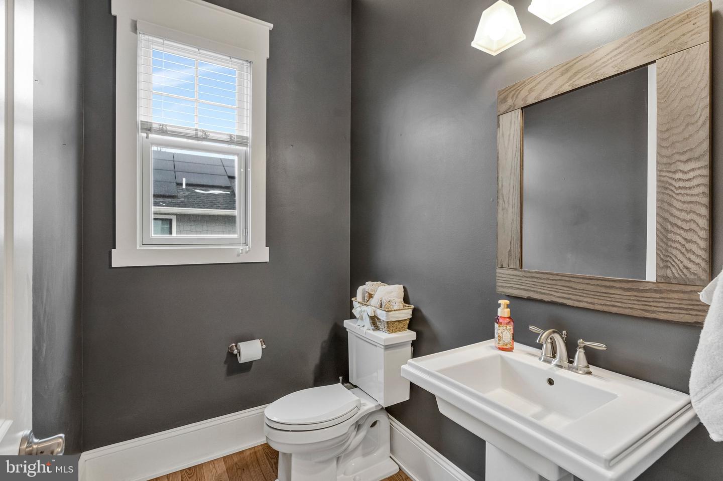 362 PARK ST NE, VIENNA, Virginia 22180, 5 Bedrooms Bedrooms, ,5 BathroomsBathrooms,Residential,For sale,362 PARK ST NE,VAFX2287518 MLS # VAFX2287518