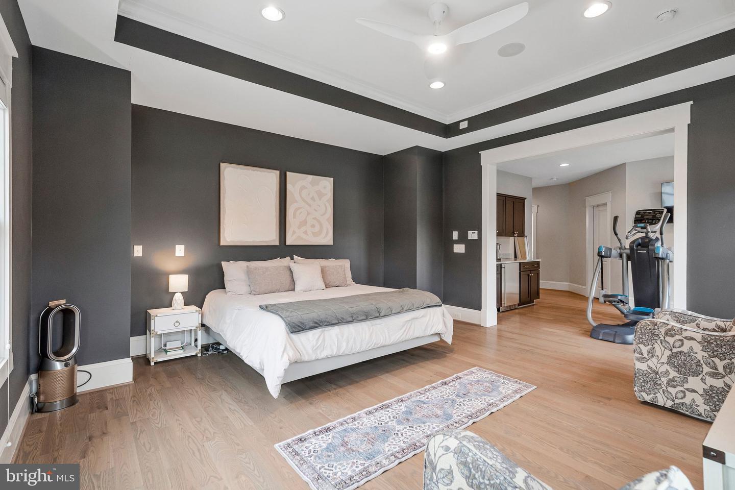 362 PARK ST NE, VIENNA, Virginia 22180, 5 Bedrooms Bedrooms, ,5 BathroomsBathrooms,Residential,For sale,362 PARK ST NE,VAFX2287518 MLS # VAFX2287518