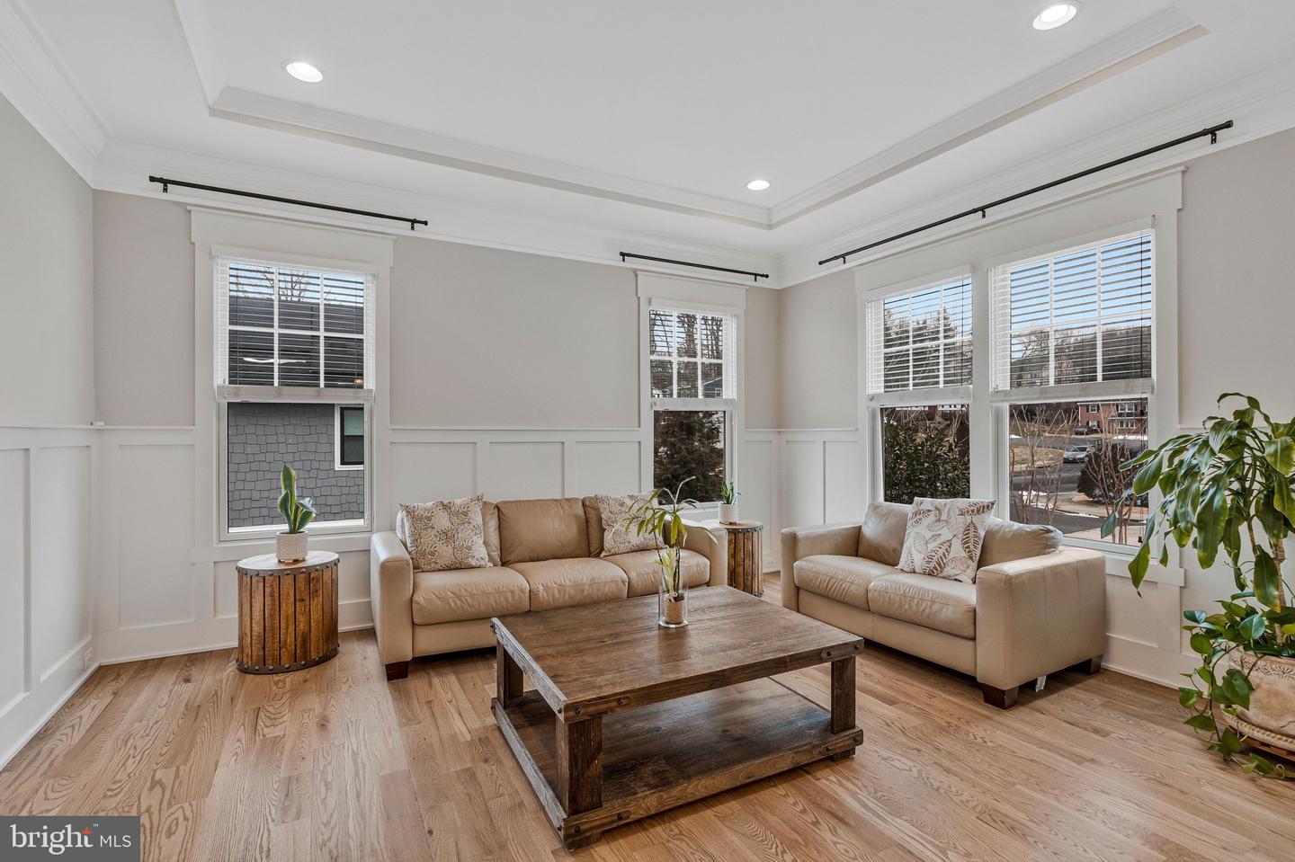 362 PARK ST NE, VIENNA, Virginia 22180, 5 Bedrooms Bedrooms, ,5 BathroomsBathrooms,Residential,For sale,362 PARK ST NE,VAFX2287518 MLS # VAFX2287518