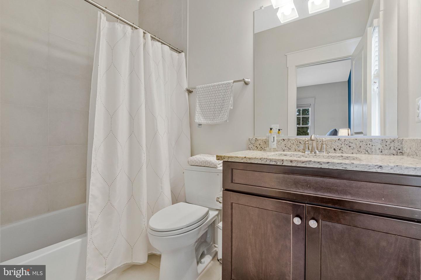 362 PARK ST NE, VIENNA, Virginia 22180, 5 Bedrooms Bedrooms, ,5 BathroomsBathrooms,Residential,For sale,362 PARK ST NE,VAFX2287518 MLS # VAFX2287518