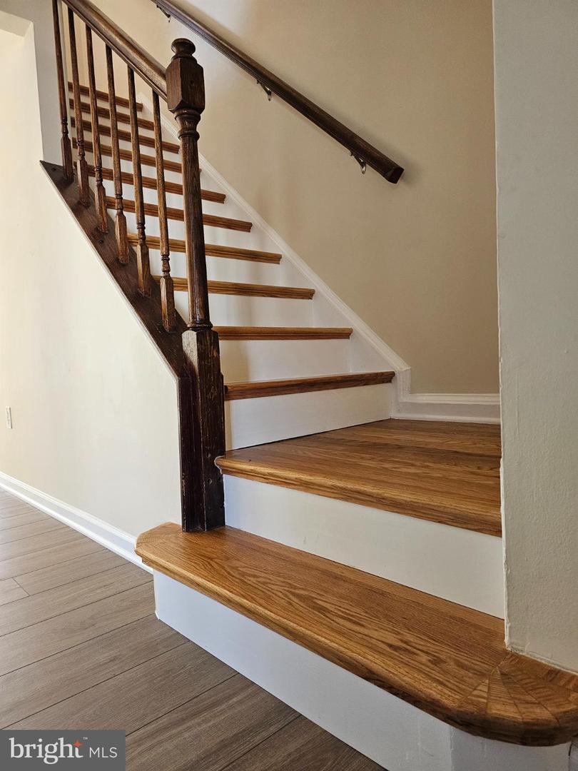 3629 BROCKENBROUGH DR, DUMFRIES, Virginia 22026, 3 Bedrooms Bedrooms, 8 Rooms Rooms,2 BathroomsBathrooms,Residential,For sale,3629 BROCKENBROUGH DR,VAPW2111244 MLS # VAPW2111244