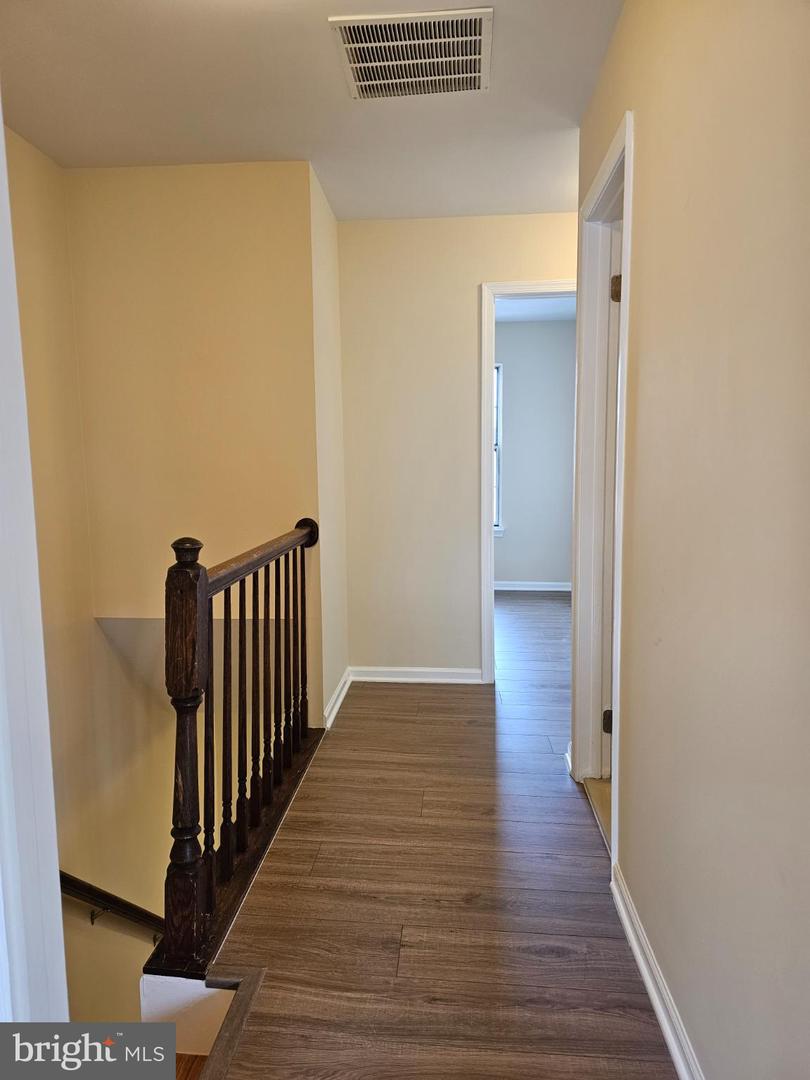 3629 BROCKENBROUGH DR, DUMFRIES, Virginia 22026, 3 Bedrooms Bedrooms, 8 Rooms Rooms,2 BathroomsBathrooms,Residential,For sale,3629 BROCKENBROUGH DR,VAPW2111244 MLS # VAPW2111244