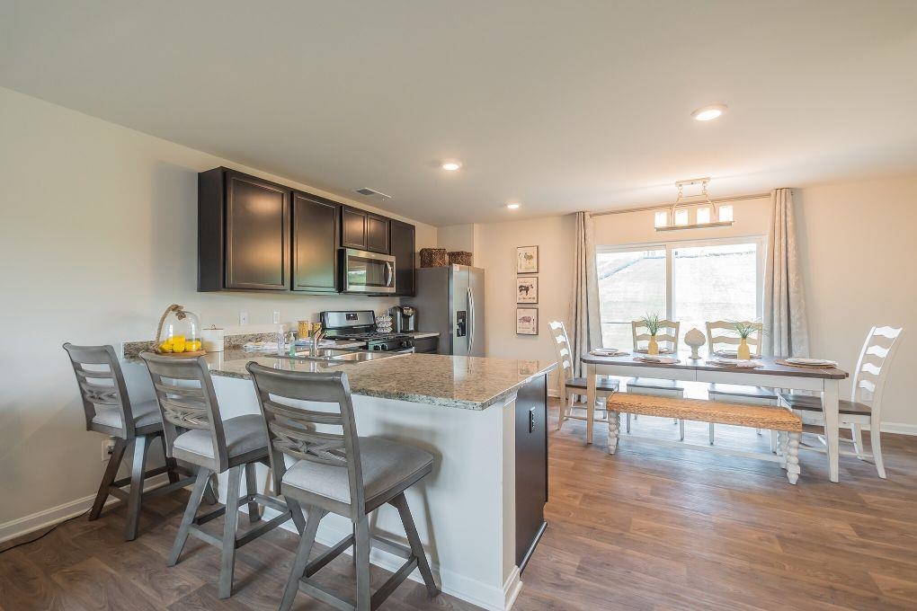 21 RIVER OAK DR, STAUNTON, Virginia 24401, 4 Bedrooms Bedrooms, ,2 BathroomsBathrooms,Residential,21 RIVER OAK DR,673722 MLS # 673722 21 RIVER OAK DR, STAUNTON, Virginia 24401, 4 Bedrooms Bedrooms, ,2 BathroomsBathrooms,Residential,21 RIVER OAK DR,673722 MLS # 673722