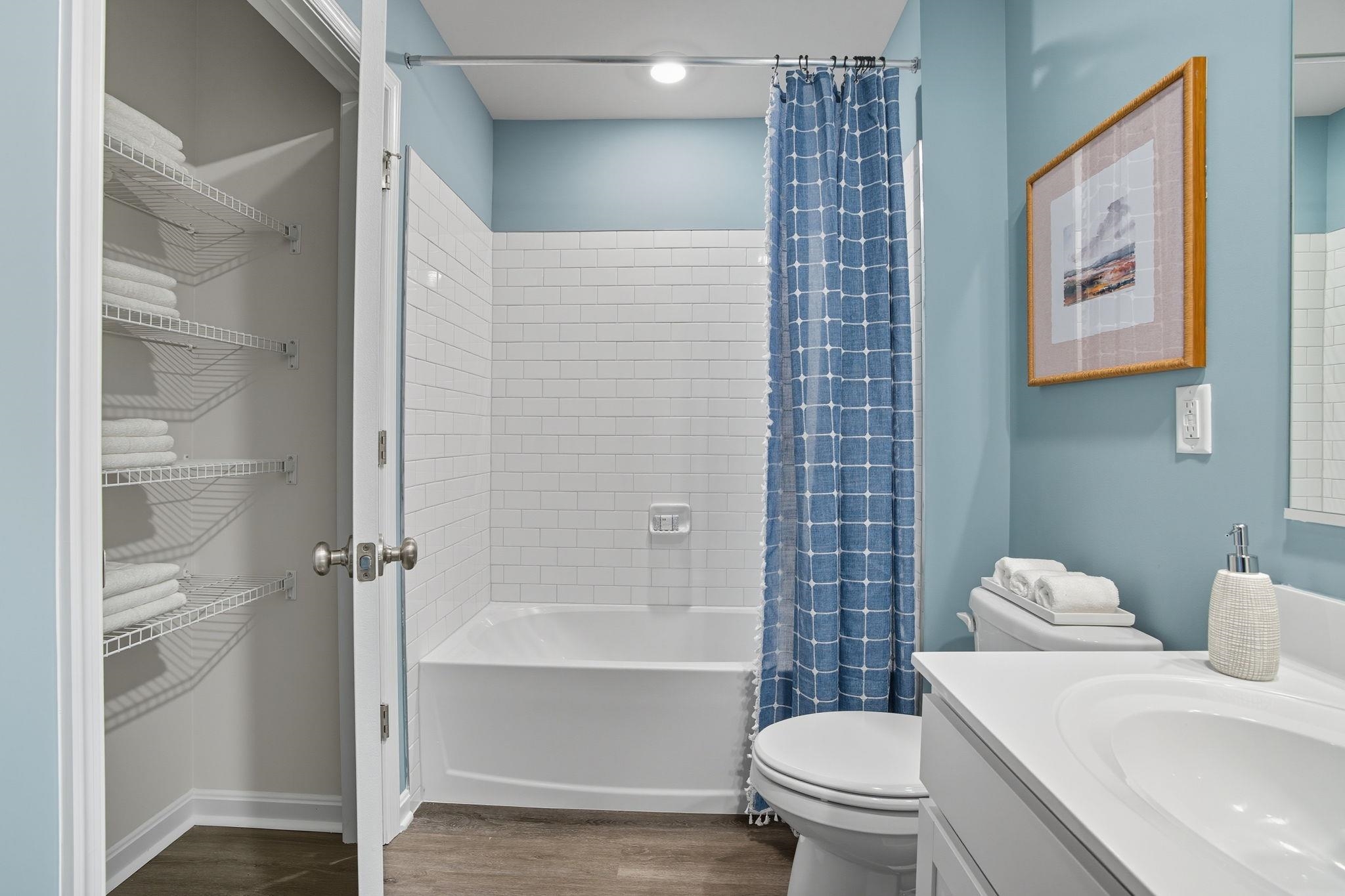 113 MEADOW RIDGE WAY, STAUNTON, Virginia 24401, 4 Bedrooms Bedrooms, ,2 BathroomsBathrooms,Residential,113 MEADOW RIDGE WAY,673725 MLS # 673725