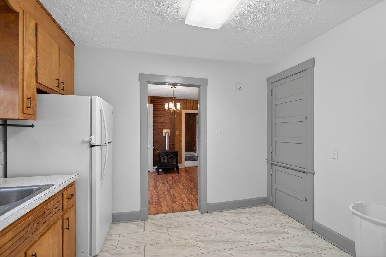 802 CHERRY AVE, GROTTOES, Virginia 24441, 2 Bedrooms Bedrooms, ,1 BathroomBathrooms,Residential,802 CHERRY AVE,673746 MLS # 673746 802 CHERRY AVE, GROTTOES, Virginia 24441, 2 Bedrooms Bedrooms, ,1 BathroomBathrooms,Residential,802 CHERRY AVE,673746 MLS # 673746