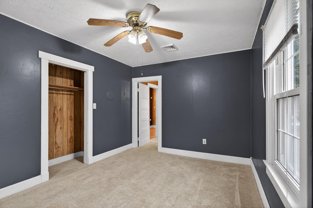 802 CHERRY AVE, GROTTOES, Virginia 24441, 2 Bedrooms Bedrooms, ,1 BathroomBathrooms,Residential,802 CHERRY AVE,673746 MLS # 673746 802 CHERRY AVE, GROTTOES, Virginia 24441, 2 Bedrooms Bedrooms, ,1 BathroomBathrooms,Residential,802 CHERRY AVE,673746 MLS # 673746