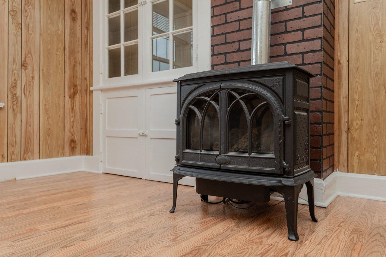 802 CHERRY AVE, GROTTOES, Virginia 24441, 2 Bedrooms Bedrooms, ,1 BathroomBathrooms,Residential,802 CHERRY AVE,673746 MLS # 673746 802 CHERRY AVE, GROTTOES, Virginia 24441, 2 Bedrooms Bedrooms, ,1 BathroomBathrooms,Residential,802 CHERRY AVE,673746 MLS # 673746