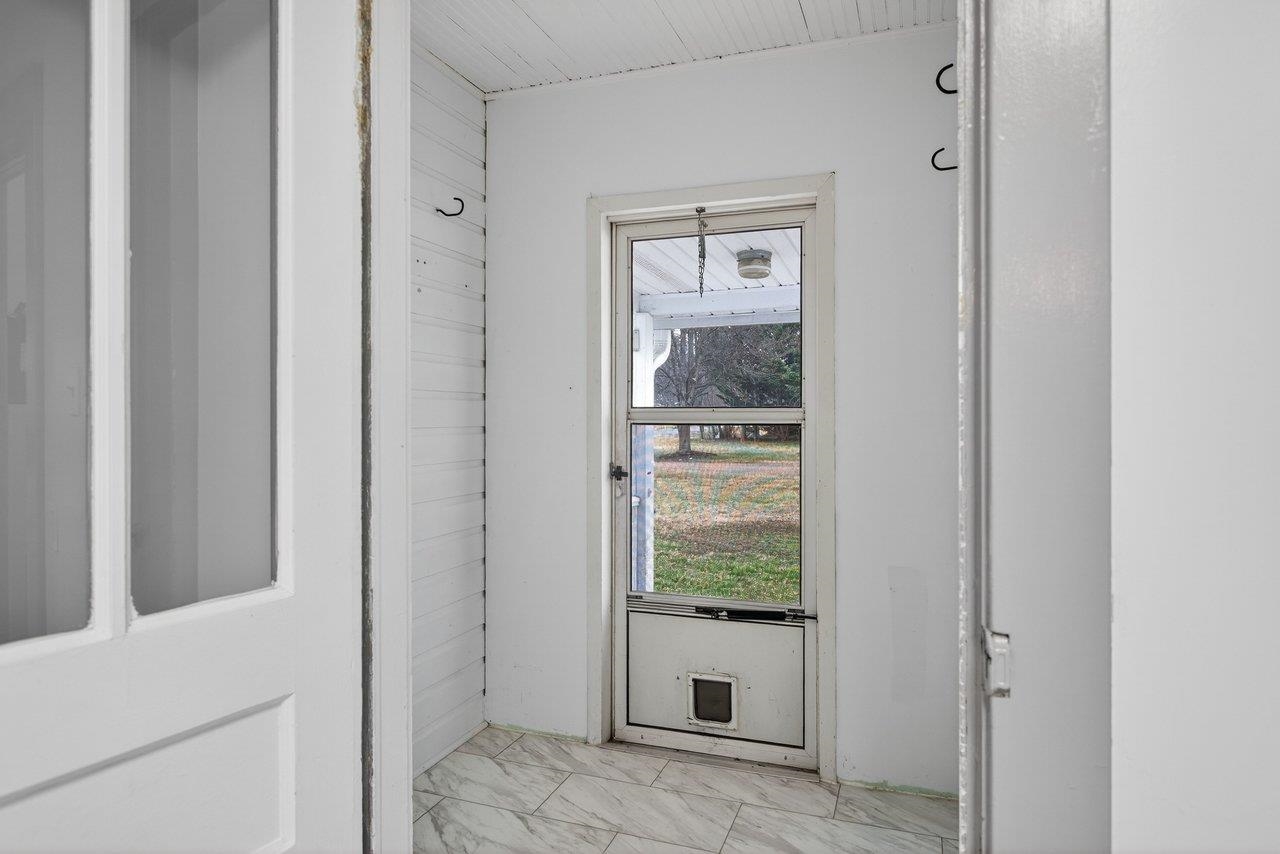 802 CHERRY AVE, GROTTOES, Virginia 24441, 2 Bedrooms Bedrooms, ,1 BathroomBathrooms,Residential,802 CHERRY AVE,673746 MLS # 673746 802 CHERRY AVE, GROTTOES, Virginia 24441, 2 Bedrooms Bedrooms, ,1 BathroomBathrooms,Residential,802 CHERRY AVE,673746 MLS # 673746