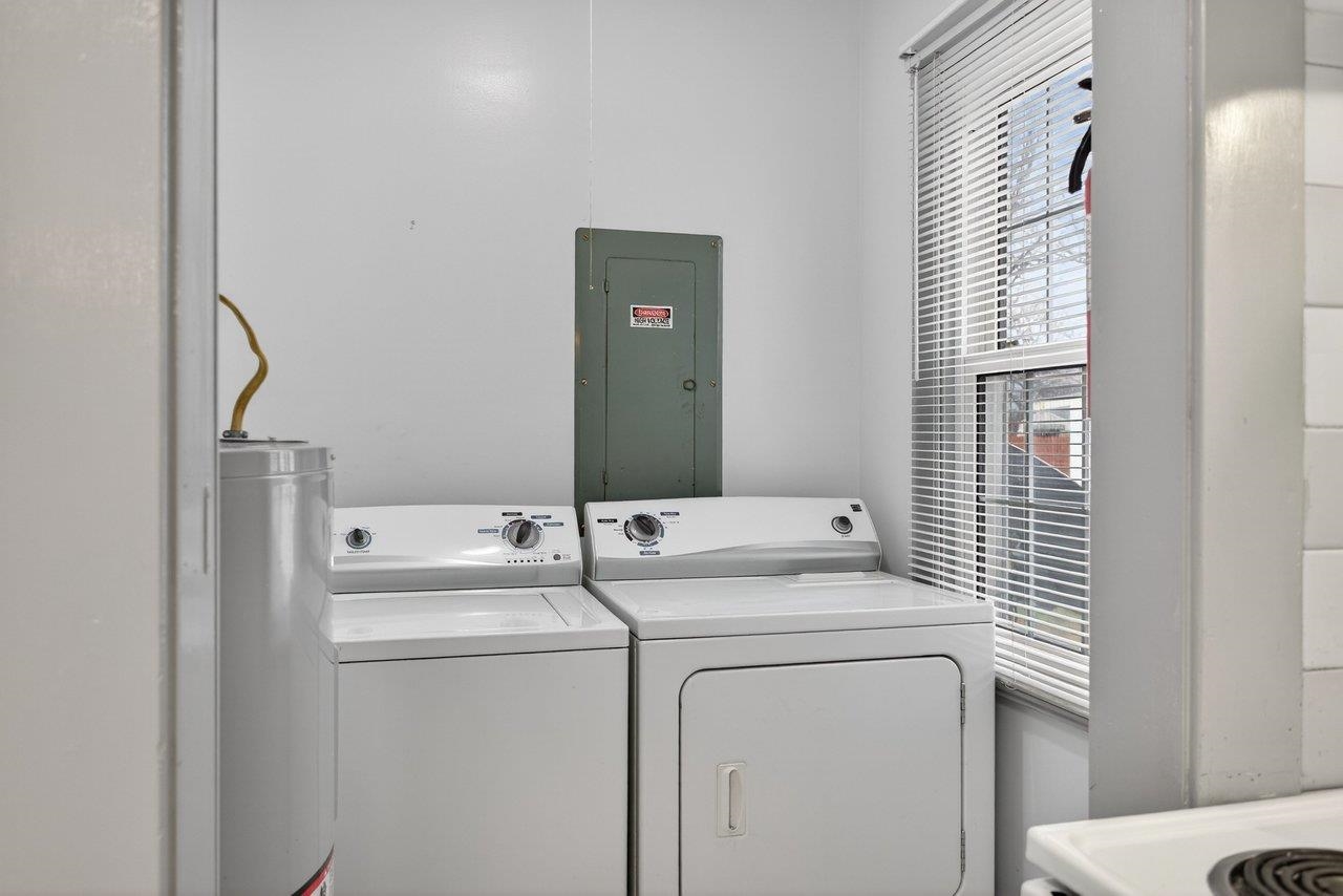 802 CHERRY AVE, GROTTOES, Virginia 24441, 2 Bedrooms Bedrooms, ,1 BathroomBathrooms,Residential,802 CHERRY AVE,673746 MLS # 673746 802 CHERRY AVE, GROTTOES, Virginia 24441, 2 Bedrooms Bedrooms, ,1 BathroomBathrooms,Residential,802 CHERRY AVE,673746 MLS # 673746