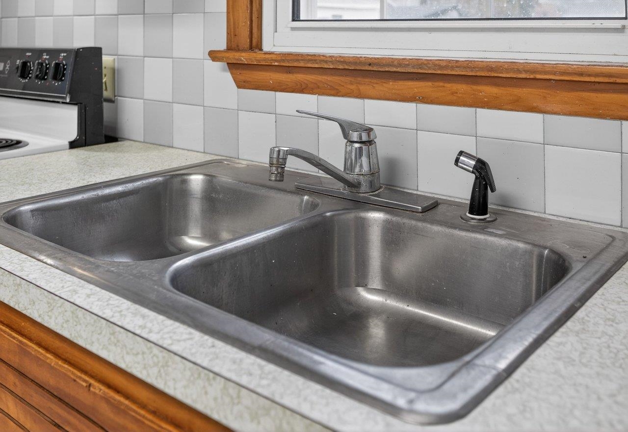 802 CHERRY AVE, GROTTOES, Virginia 24441, 2 Bedrooms Bedrooms, ,1 BathroomBathrooms,Residential,802 CHERRY AVE,673746 MLS # 673746 802 CHERRY AVE, GROTTOES, Virginia 24441, 2 Bedrooms Bedrooms, ,1 BathroomBathrooms,Residential,802 CHERRY AVE,673746 MLS # 673746