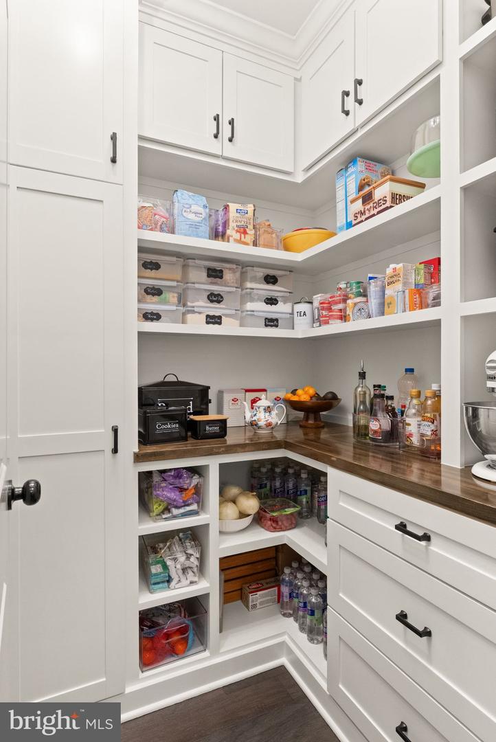 26080 JAWAHER PL, ALDIE, Virginia 20105, 4 Bedrooms Bedrooms, ,4 BathroomsBathrooms,Residential,For sale,26080 JAWAHER PL,VALO2114778 MLS # VALO2114778 26080 JAWAHER PL, ALDIE, Virginia 20105, 4 Bedrooms Bedrooms, ,4 BathroomsBathrooms,Residential,For sale,26080 JAWAHER PL,VALO2114778 MLS # VALO2114778