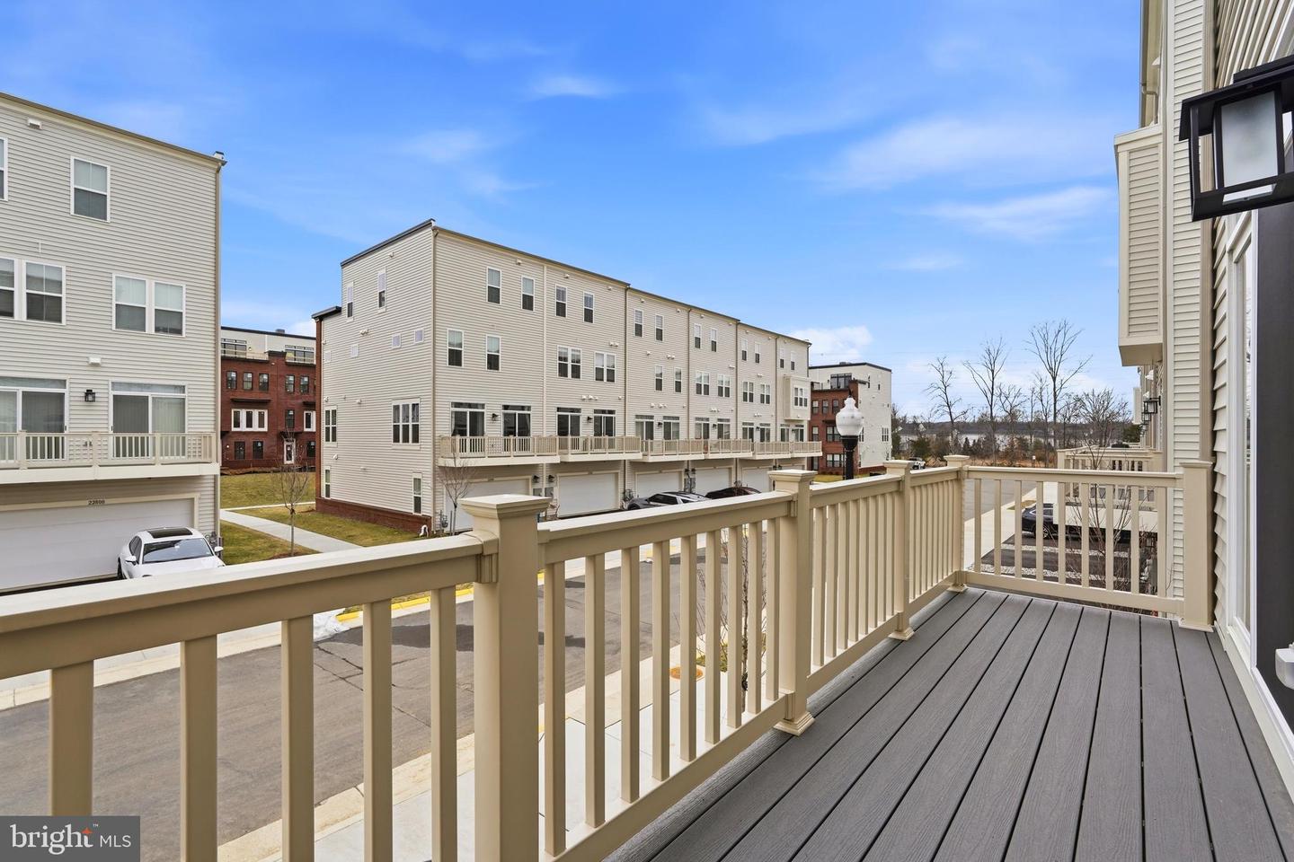 22801 TAWNY PINE SQ, BRAMBLETON, Virginia 20148, 4 Bedrooms Bedrooms, ,3 BathroomsBathrooms,Residential,For sale,22801 TAWNY PINE SQ,VALO2114796 MLS # VALO2114796