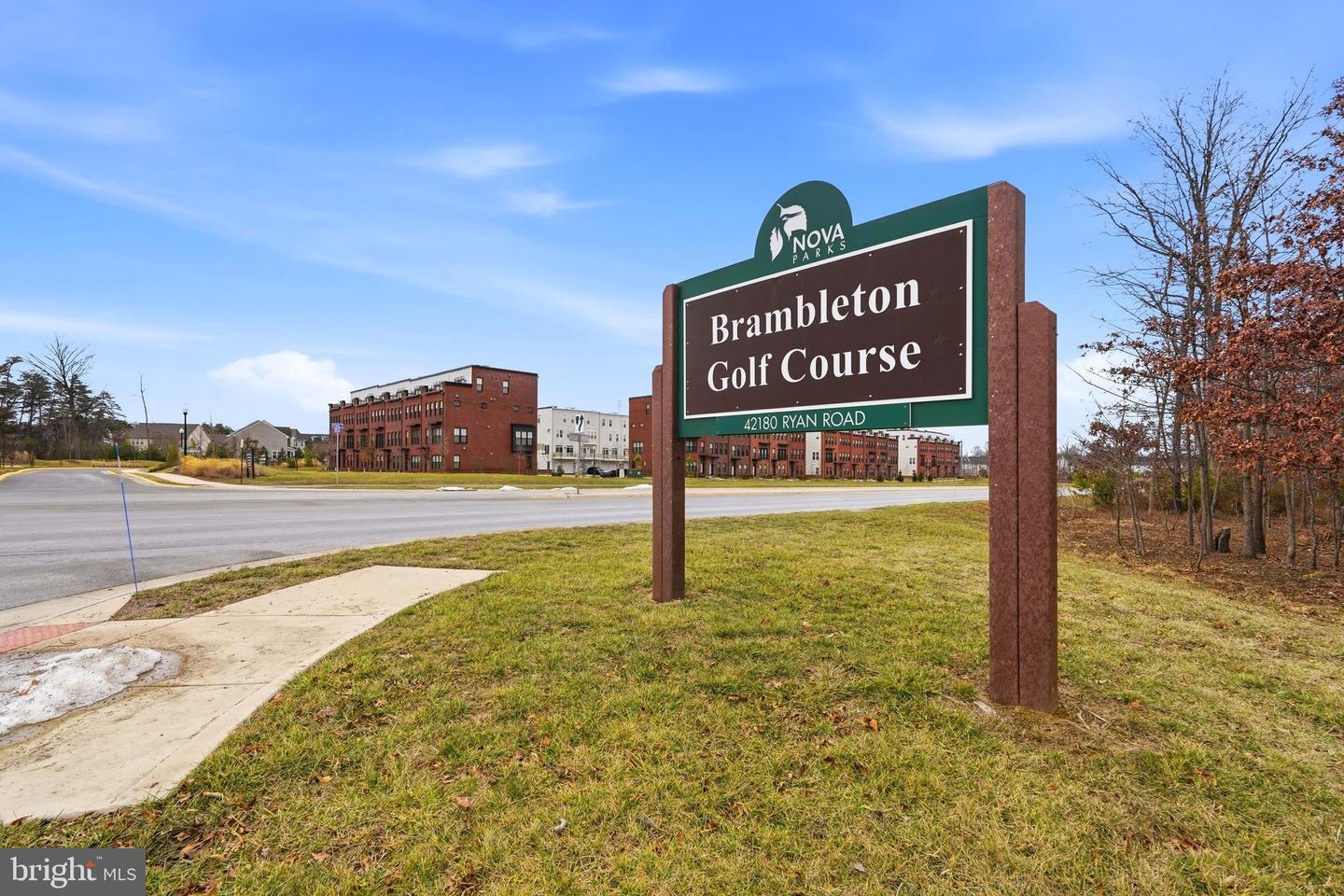 22801 TAWNY PINE SQ, BRAMBLETON, Virginia 20148, 4 Bedrooms Bedrooms, ,3 BathroomsBathrooms,Residential,For sale,22801 TAWNY PINE SQ,VALO2114796 MLS # VALO2114796