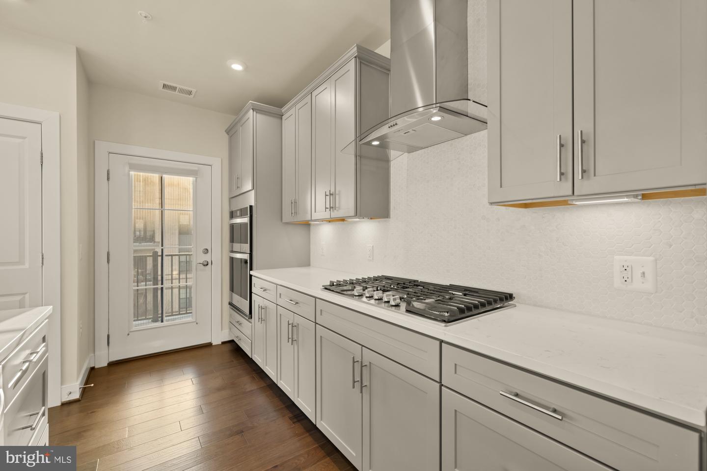 2320 FIELD POINT RD #4-304, HERNDON, Virginia 20171, 2 Bedrooms Bedrooms, ,2 BathroomsBathrooms,Residential,For sale,2320 FIELD POINT RD #4-304,VAFX2287782 MLS # VAFX2287782