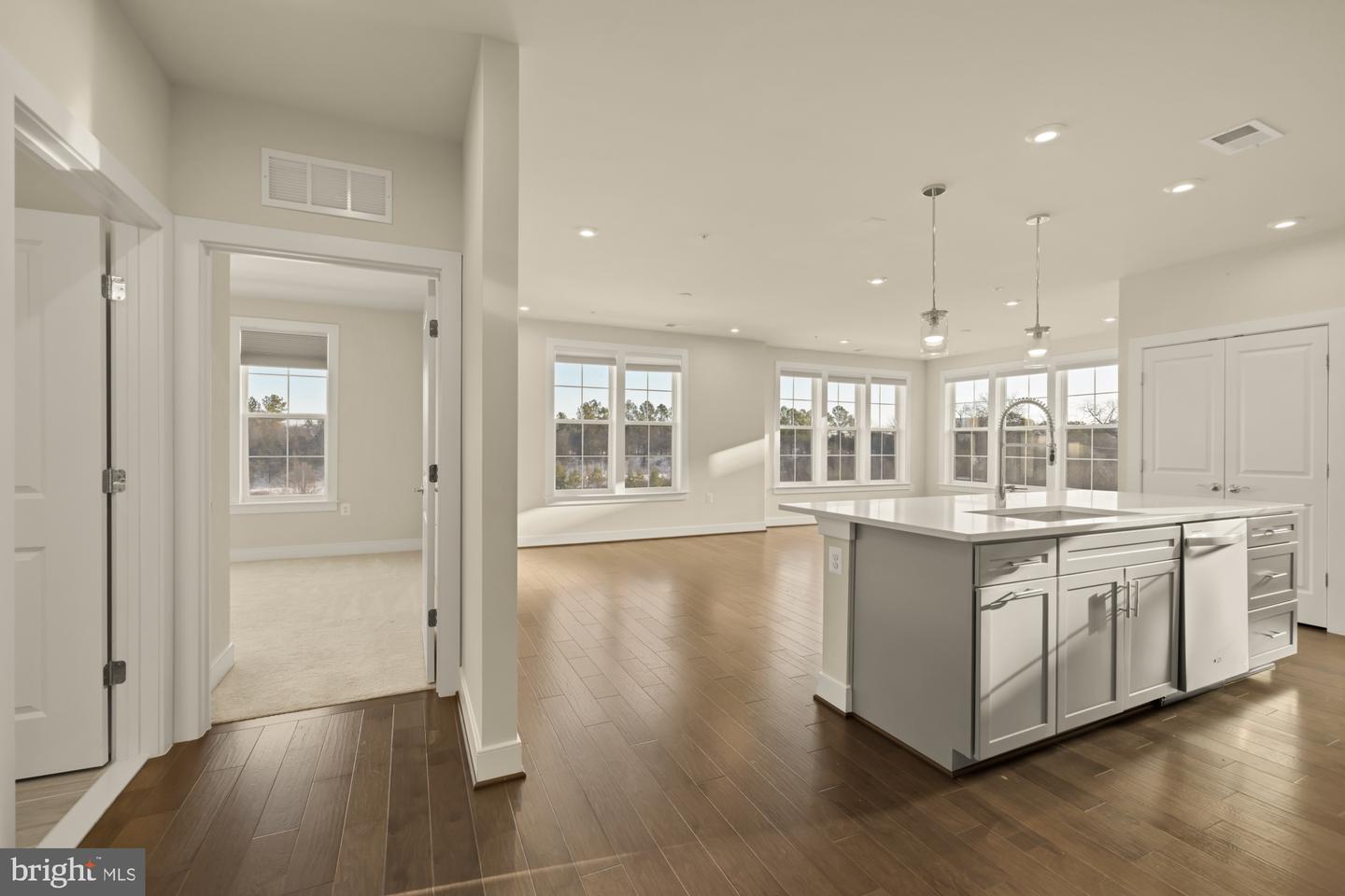 2320 FIELD POINT RD #4-304, HERNDON, Virginia 20171, 2 Bedrooms Bedrooms, ,2 BathroomsBathrooms,Residential,For sale,2320 FIELD POINT RD #4-304,VAFX2287782 MLS # VAFX2287782