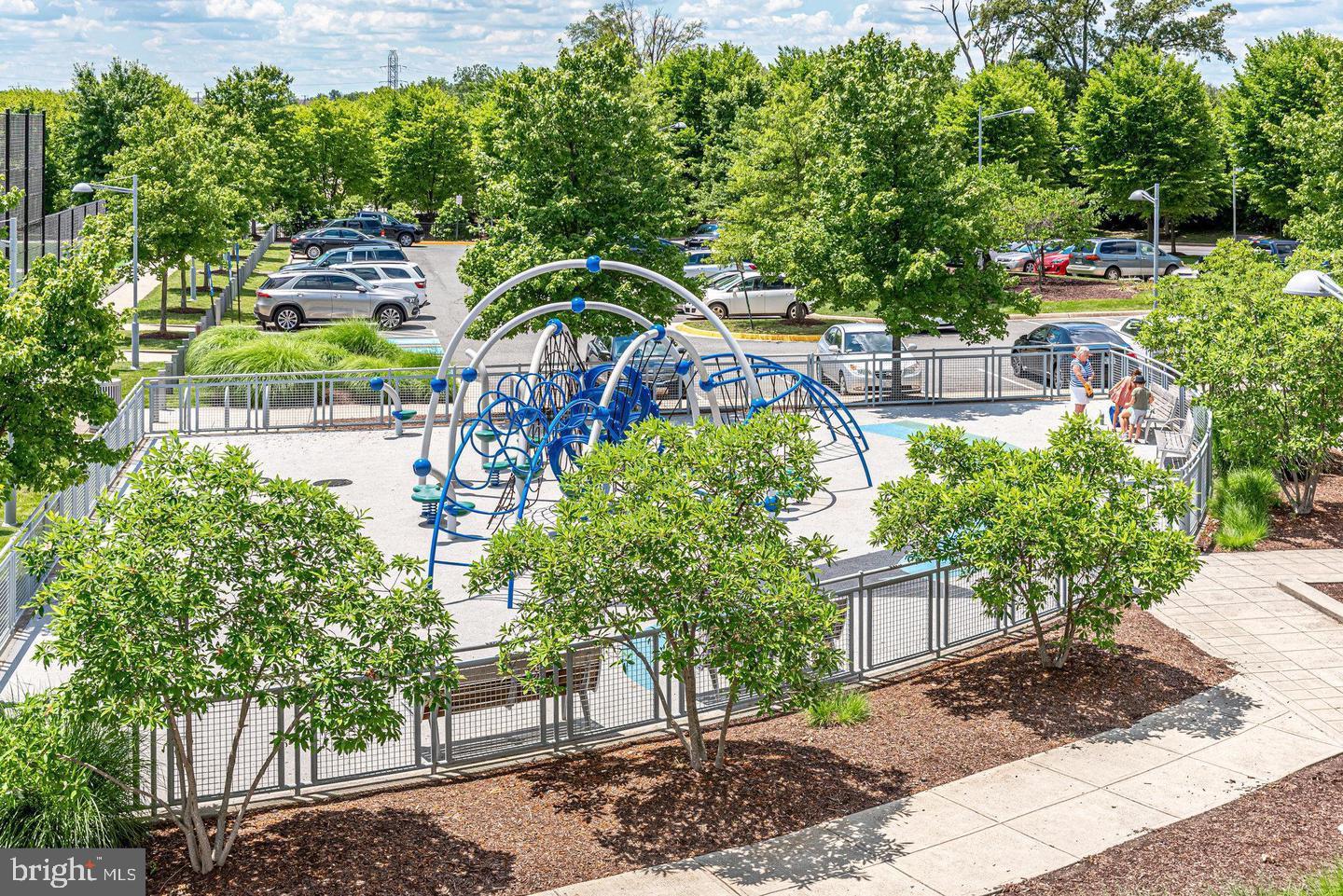 2320 FIELD POINT RD #4-304, HERNDON, Virginia 20171, 2 Bedrooms Bedrooms, ,2 BathroomsBathrooms,Residential,For sale,2320 FIELD POINT RD #4-304,VAFX2287782 MLS # VAFX2287782