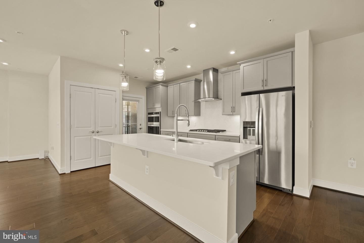 2320 FIELD POINT RD #4-304, HERNDON, Virginia 20171, 2 Bedrooms Bedrooms, ,2 BathroomsBathrooms,Residential,For sale,2320 FIELD POINT RD #4-304,VAFX2287782 MLS # VAFX2287782