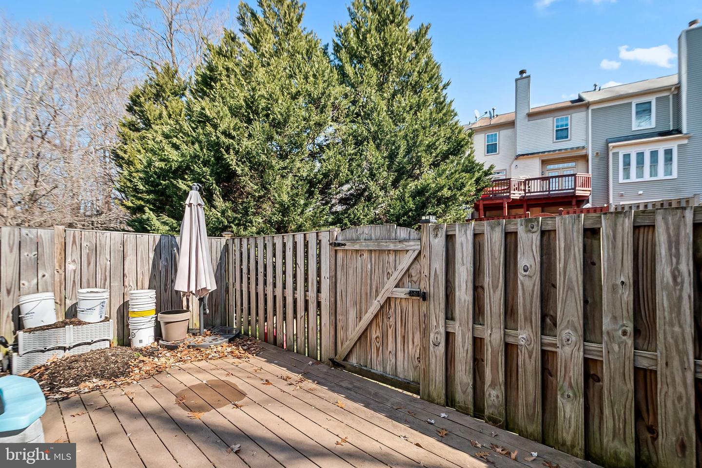 7229 OLDE LANTERN WAY, SPRINGFIELD, Virginia 22152, 3 Bedrooms Bedrooms, ,3 BathroomsBathrooms,Residential,For sale,7229 OLDE LANTERN WAY,VAFX2288094 MLS # VAFX2288094