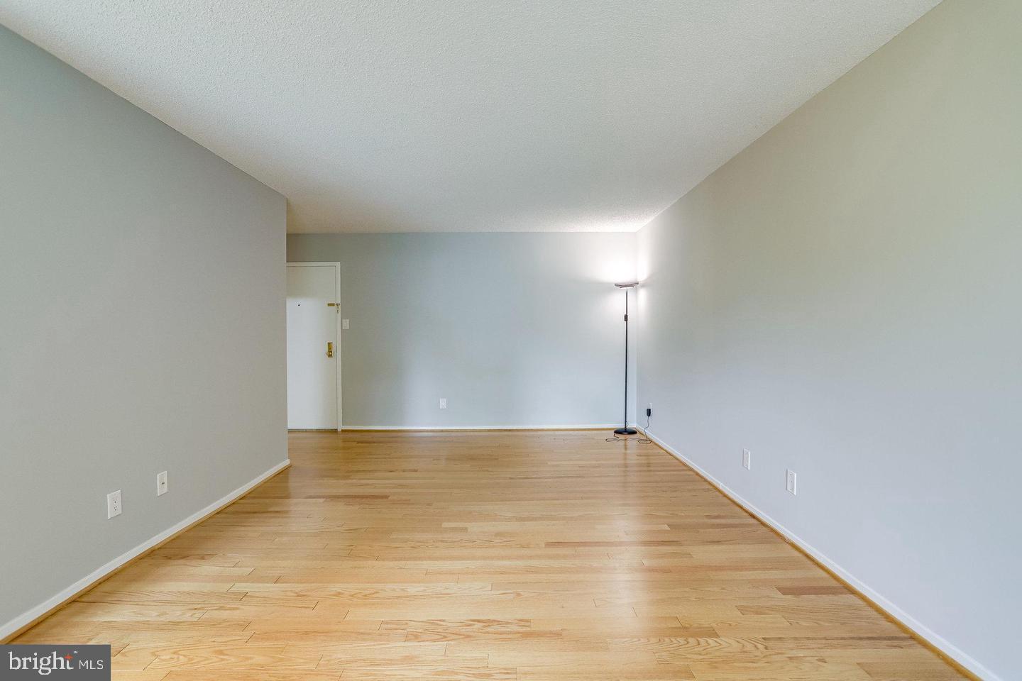 2300 PIMMIT DR #102, FALLS CHURCH, Virginia 22043, 1 Bedroom Bedrooms, ,1 BathroomBathrooms,Residential,For sale,2300 PIMMIT DR #102,VAFX2288222 MLS # VAFX2288222