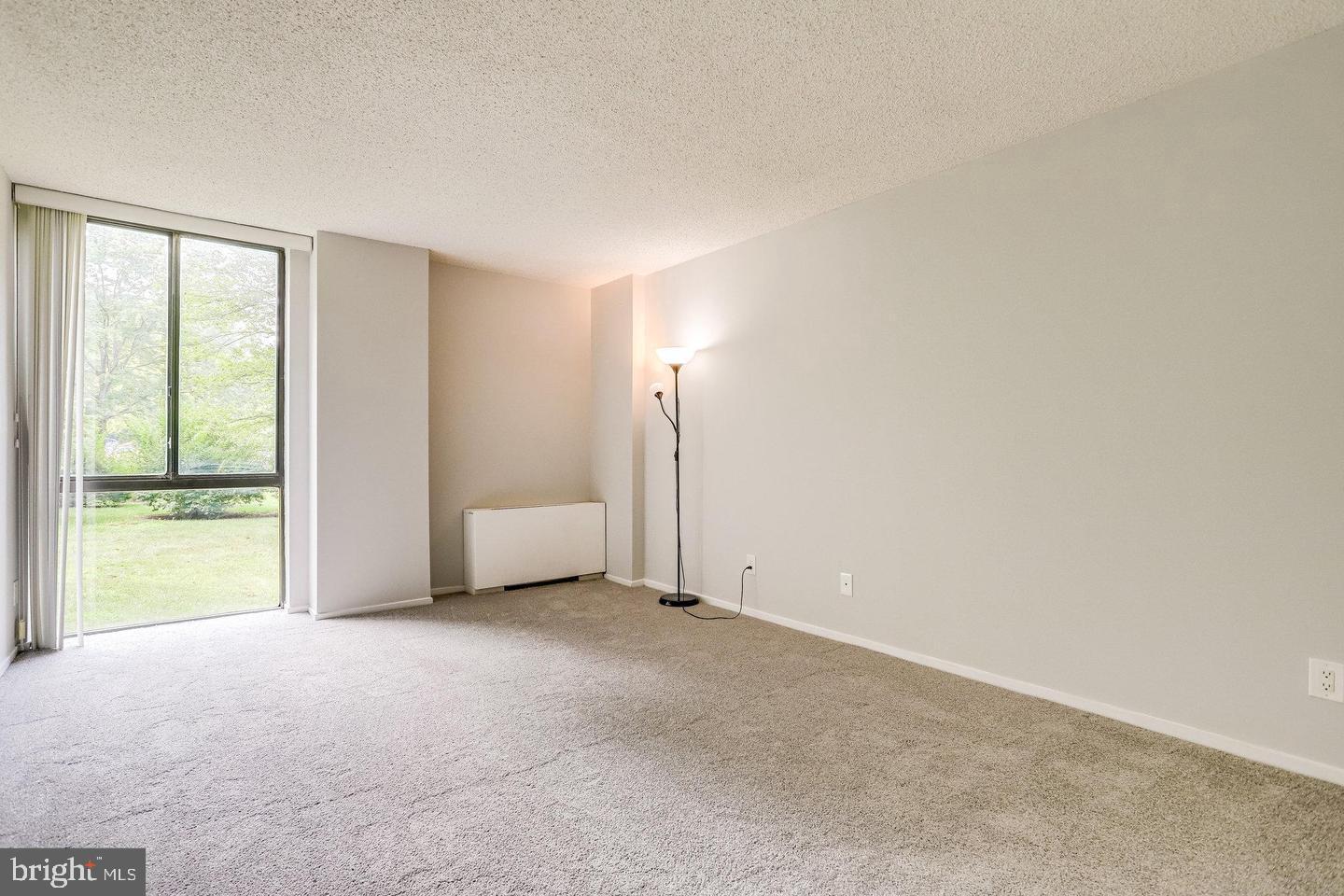 2300 PIMMIT DR #102, FALLS CHURCH, Virginia 22043, 1 Bedroom Bedrooms, ,1 BathroomBathrooms,Residential,For sale,2300 PIMMIT DR #102,VAFX2288222 MLS # VAFX2288222