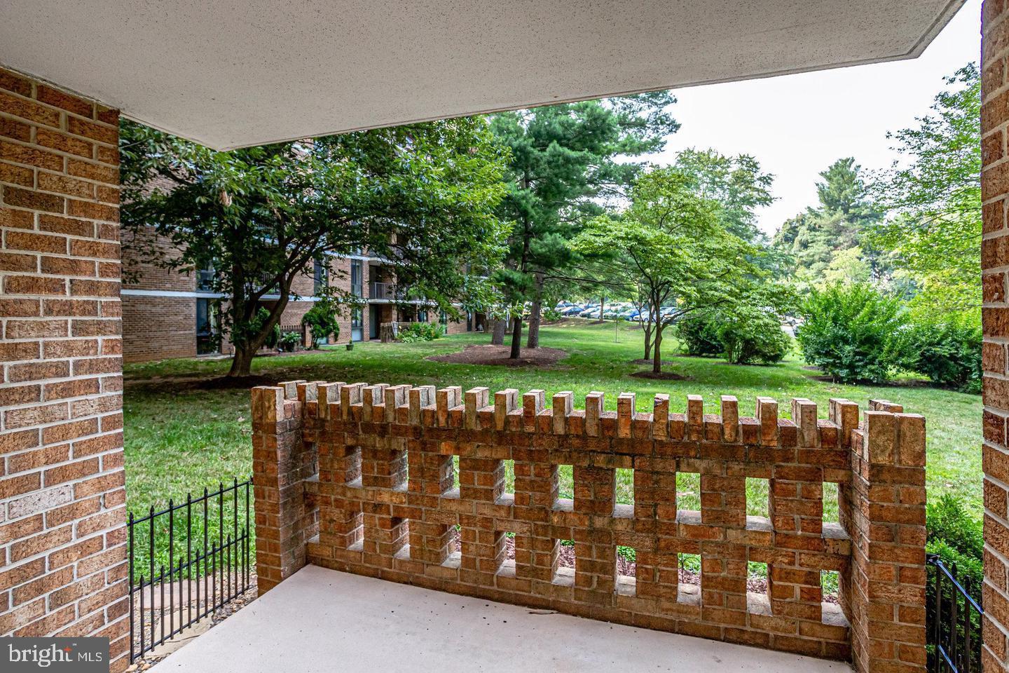 2300 PIMMIT DR #102, FALLS CHURCH, Virginia 22043, 1 Bedroom Bedrooms, ,1 BathroomBathrooms,Residential,For sale,2300 PIMMIT DR #102,VAFX2288222 MLS # VAFX2288222