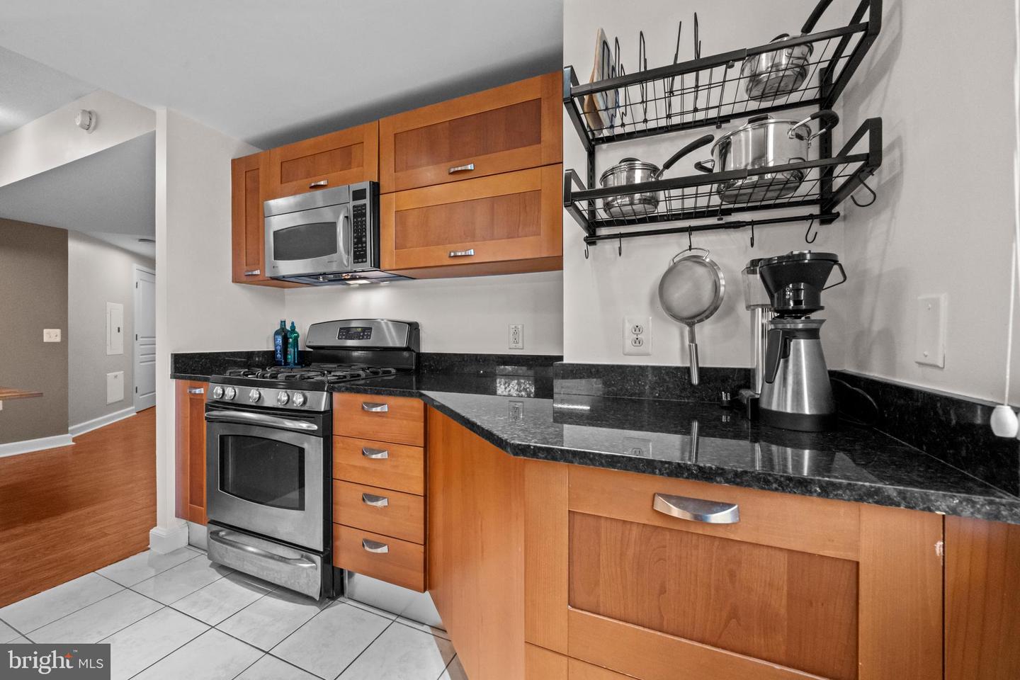 2451 MIDTOWN AVE #203, ALEXANDRIA, Virginia 22303, 2 Bedrooms Bedrooms, ,2 BathroomsBathrooms,Residential,For sale,2451 MIDTOWN AVE #203,VAFX2288560 MLS # VAFX2288560