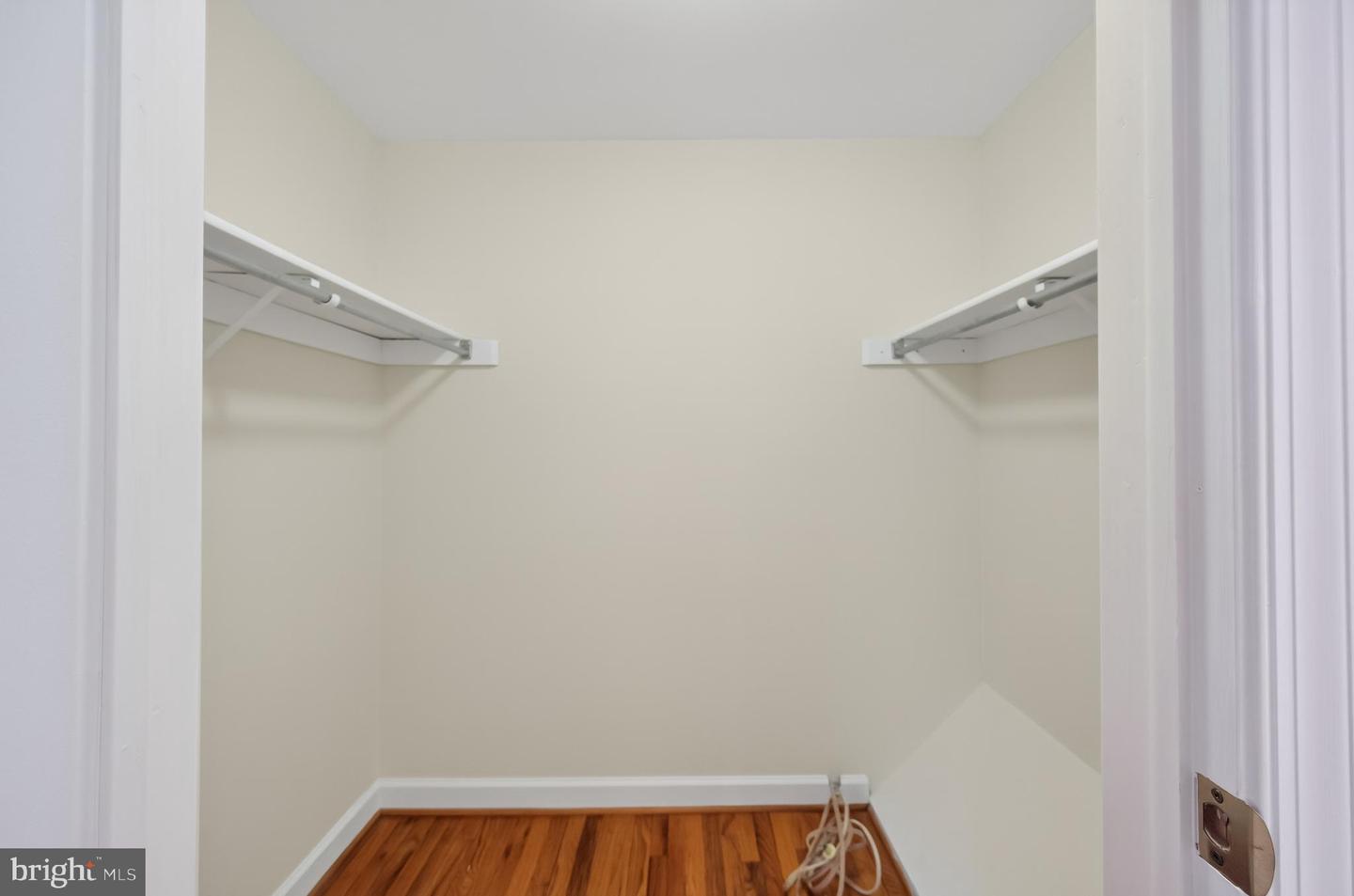 6077 HOLLOW HILL LN, SPRINGFIELD, Virginia 22152, 3 Bedrooms Bedrooms, ,2 BathroomsBathrooms,Residential,For sale,6077 HOLLOW HILL LN,VAFX2288658 MLS # VAFX2288658 6077 HOLLOW HILL LN, SPRINGFIELD, Virginia 22152, 3 Bedrooms Bedrooms, ,2 BathroomsBathrooms,Residential,For sale,6077 HOLLOW HILL LN,VAFX2288658 MLS # VAFX2288658