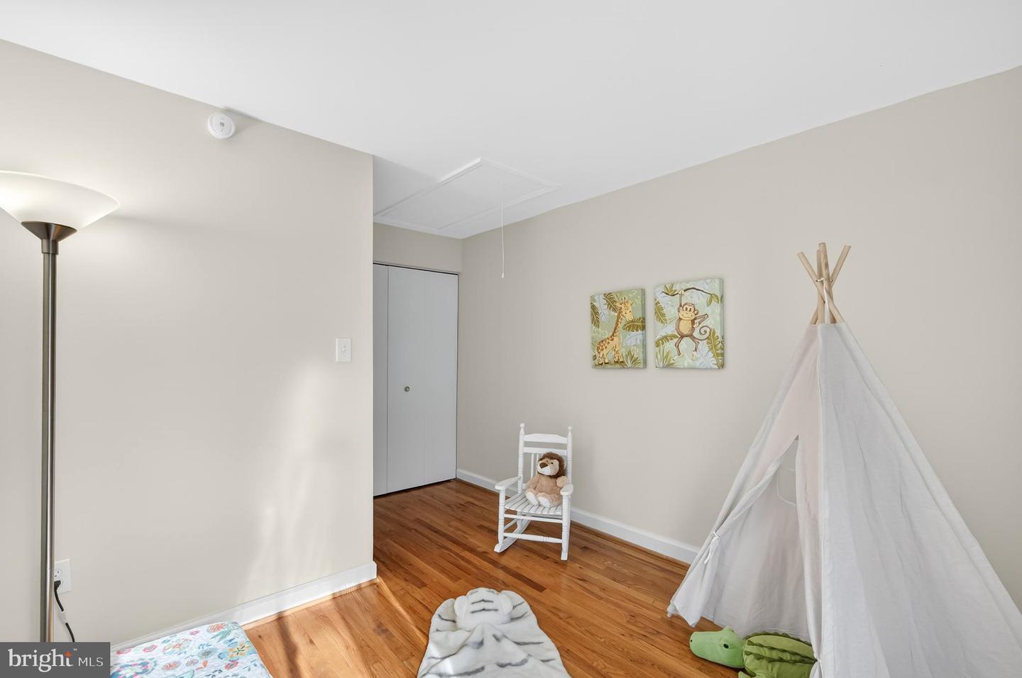 6077 HOLLOW HILL LN, SPRINGFIELD, Virginia 22152, 3 Bedrooms Bedrooms, ,2 BathroomsBathrooms,Residential,For sale,6077 HOLLOW HILL LN,VAFX2288658 MLS # VAFX2288658 6077 HOLLOW HILL LN, SPRINGFIELD, Virginia 22152, 3 Bedrooms Bedrooms, ,2 BathroomsBathrooms,Residential,For sale,6077 HOLLOW HILL LN,VAFX2288658 MLS # VAFX2288658