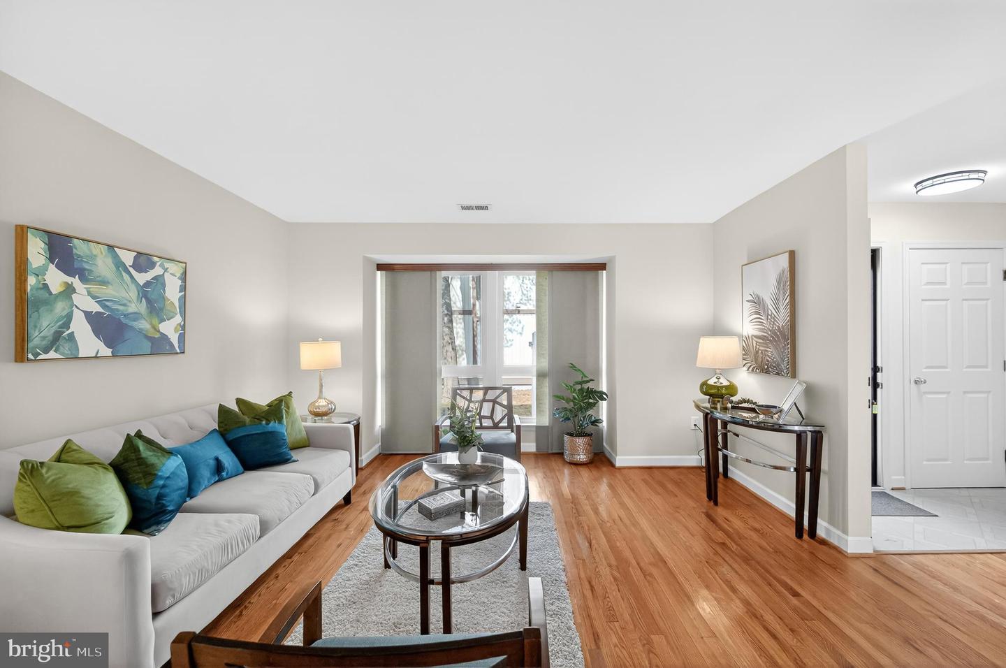 6077 HOLLOW HILL LN, SPRINGFIELD, Virginia 22152, 3 Bedrooms Bedrooms, ,2 BathroomsBathrooms,Residential,For sale,6077 HOLLOW HILL LN,VAFX2288658 MLS # VAFX2288658 6077 HOLLOW HILL LN, SPRINGFIELD, Virginia 22152, 3 Bedrooms Bedrooms, ,2 BathroomsBathrooms,Residential,For sale,6077 HOLLOW HILL LN,VAFX2288658 MLS # VAFX2288658