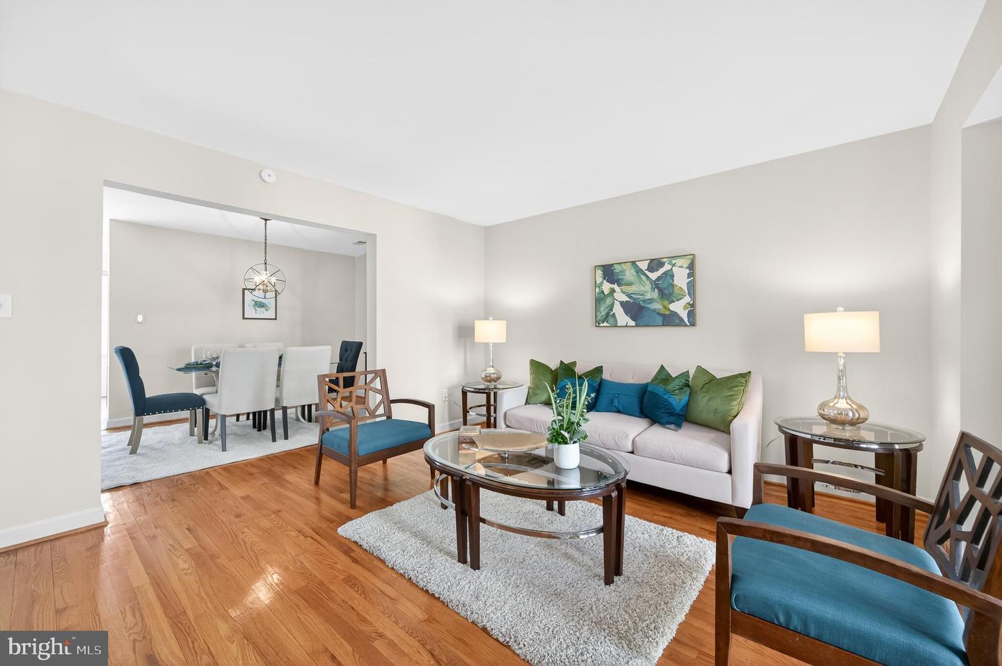 6077 HOLLOW HILL LN, SPRINGFIELD, Virginia 22152, 3 Bedrooms Bedrooms, ,2 BathroomsBathrooms,Residential,For sale,6077 HOLLOW HILL LN,VAFX2288658 MLS # VAFX2288658 6077 HOLLOW HILL LN, SPRINGFIELD, Virginia 22152, 3 Bedrooms Bedrooms, ,2 BathroomsBathrooms,Residential,For sale,6077 HOLLOW HILL LN,VAFX2288658 MLS # VAFX2288658