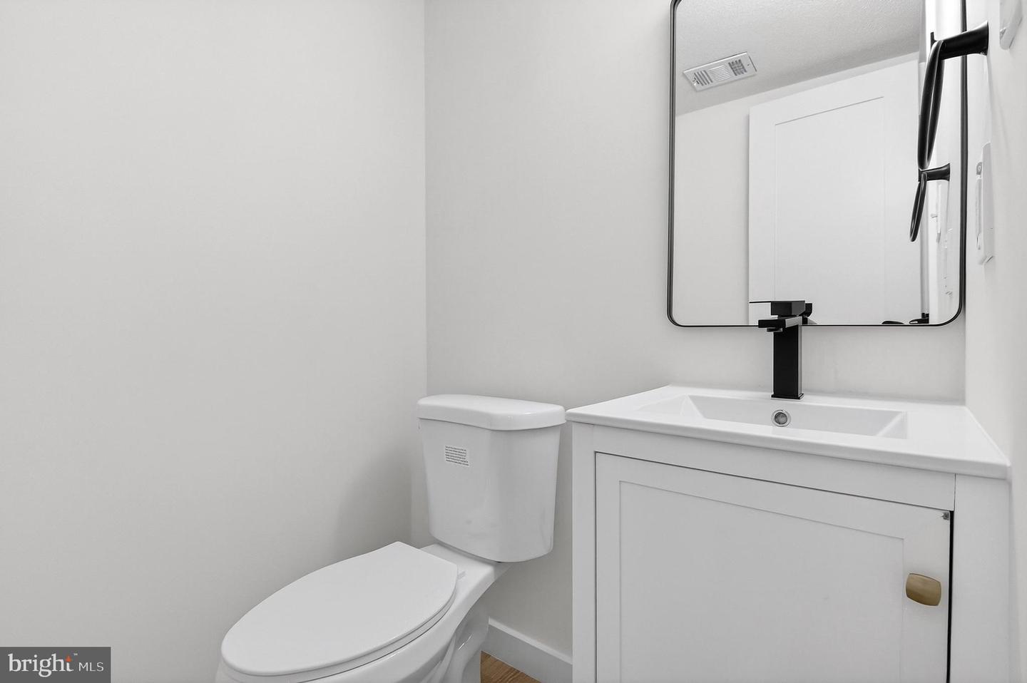 9319 WOODLEA CT, MANASSAS, Virginia 20110, 3 Bedrooms Bedrooms, ,1 BathroomBathrooms,Residential,For sale,9319 WOODLEA CT,VAMN2010184 MLS # VAMN2010184