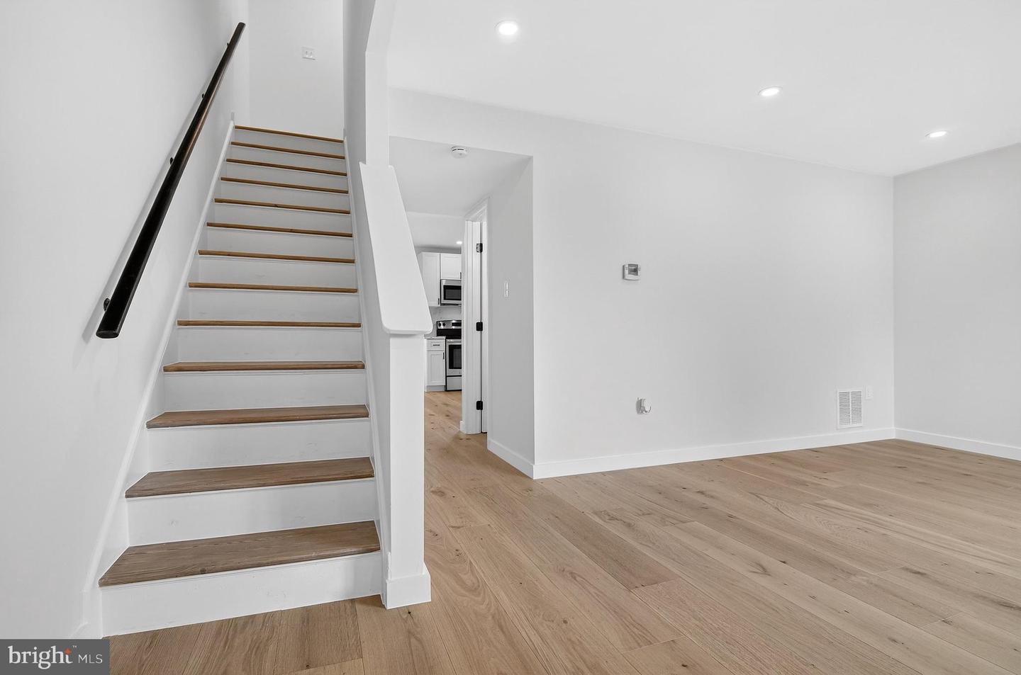 9319 WOODLEA CT, MANASSAS, Virginia 20110, 3 Bedrooms Bedrooms, ,1 BathroomBathrooms,Residential,For sale,9319 WOODLEA CT,VAMN2010184 MLS # VAMN2010184