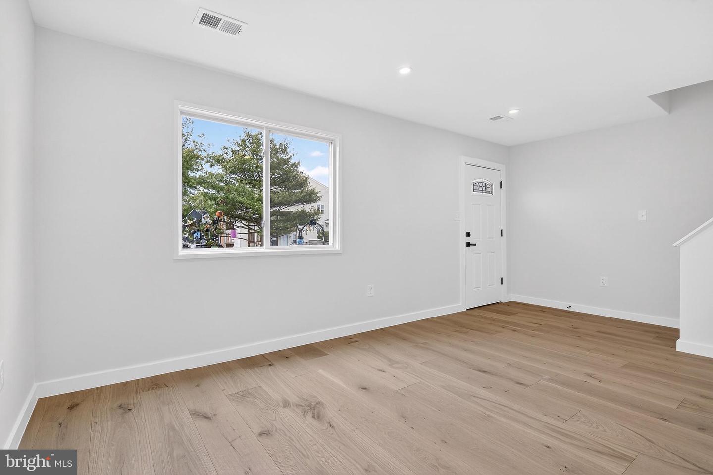 9319 WOODLEA CT, MANASSAS, Virginia 20110, 3 Bedrooms Bedrooms, ,1 BathroomBathrooms,Residential,For sale,9319 WOODLEA CT,VAMN2010184 MLS # VAMN2010184