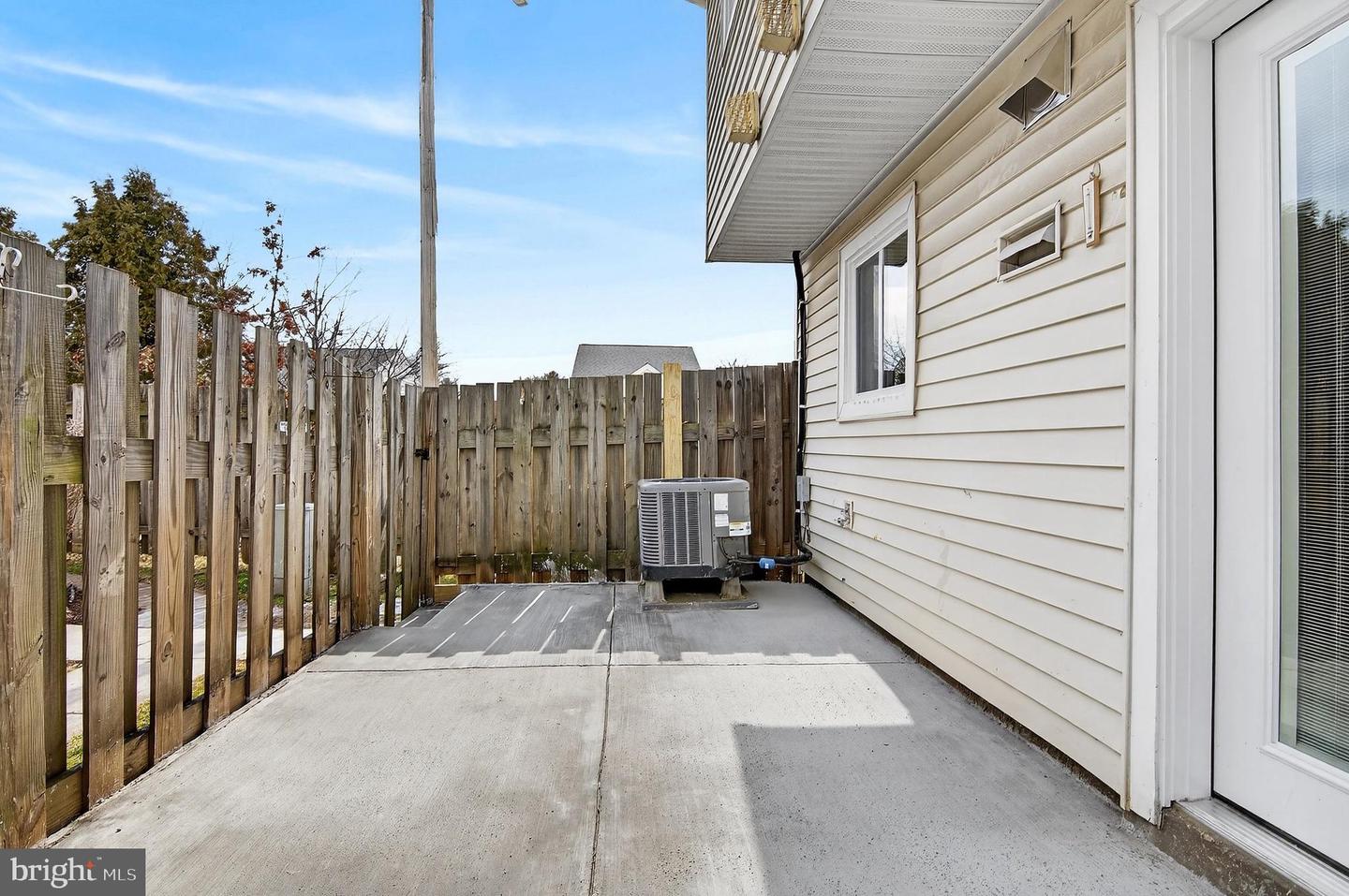 9319 WOODLEA CT, MANASSAS, Virginia 20110, 3 Bedrooms Bedrooms, ,1 BathroomBathrooms,Residential,For sale,9319 WOODLEA CT,VAMN2010184 MLS # VAMN2010184