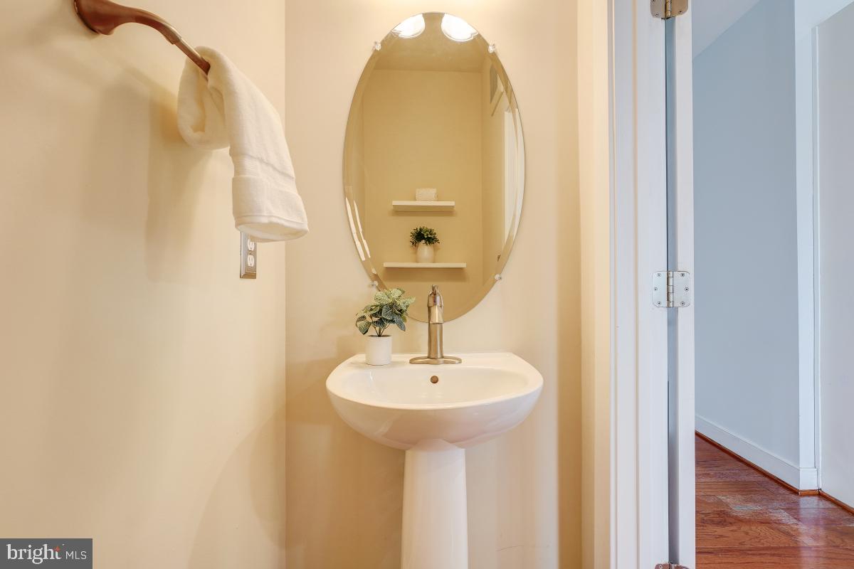 738 MCKENZIE AVE, ALEXANDRIA, Virginia 22301, 3 Bedrooms Bedrooms, ,2 BathroomsBathrooms,Residential,For sale,738 MCKENZIE AVE,VAAX2053846 MLS # VAAX2053846 738 MCKENZIE AVE, ALEXANDRIA, Virginia 22301, 3 Bedrooms Bedrooms, ,2 BathroomsBathrooms,Residential,For sale,738 MCKENZIE AVE,VAAX2053846 MLS # VAAX2053846