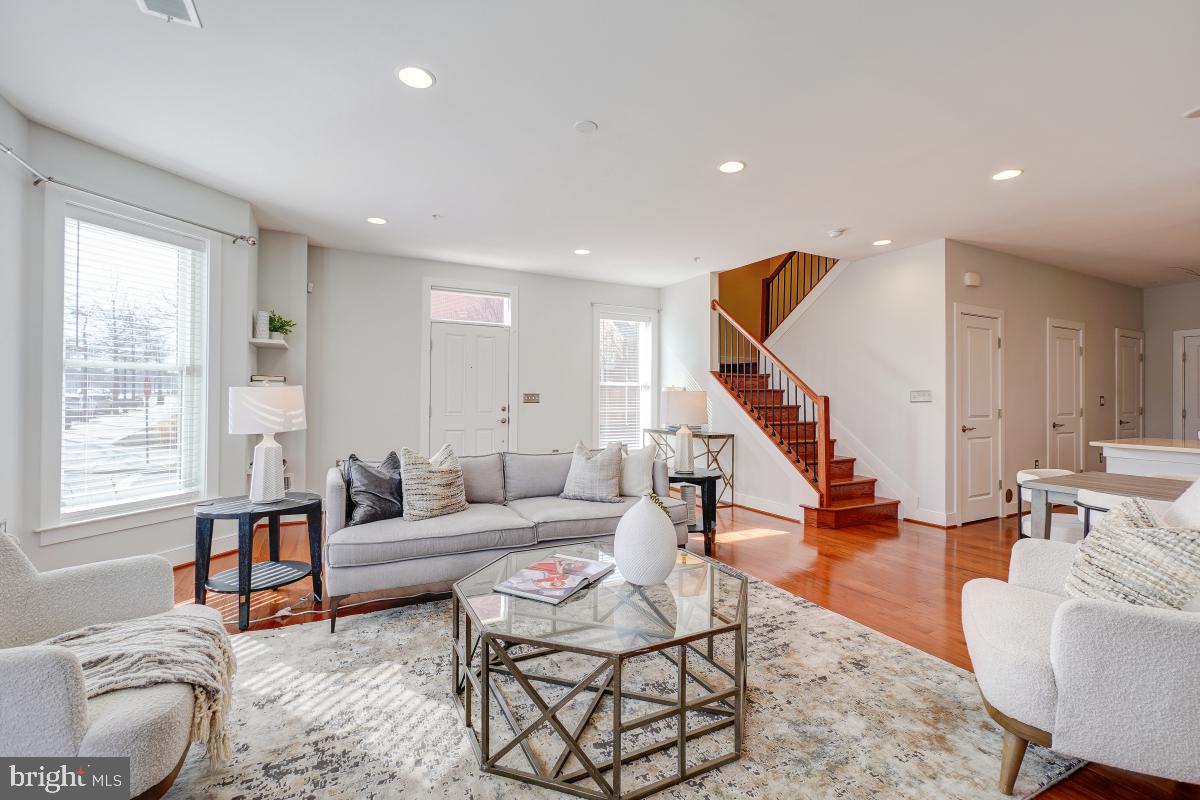 738 MCKENZIE AVE, ALEXANDRIA, Virginia 22301, 3 Bedrooms Bedrooms, ,2 BathroomsBathrooms,Residential,For sale,738 MCKENZIE AVE,VAAX2053846 MLS # VAAX2053846 738 MCKENZIE AVE, ALEXANDRIA, Virginia 22301, 3 Bedrooms Bedrooms, ,2 BathroomsBathrooms,Residential,For sale,738 MCKENZIE AVE,VAAX2053846 MLS # VAAX2053846