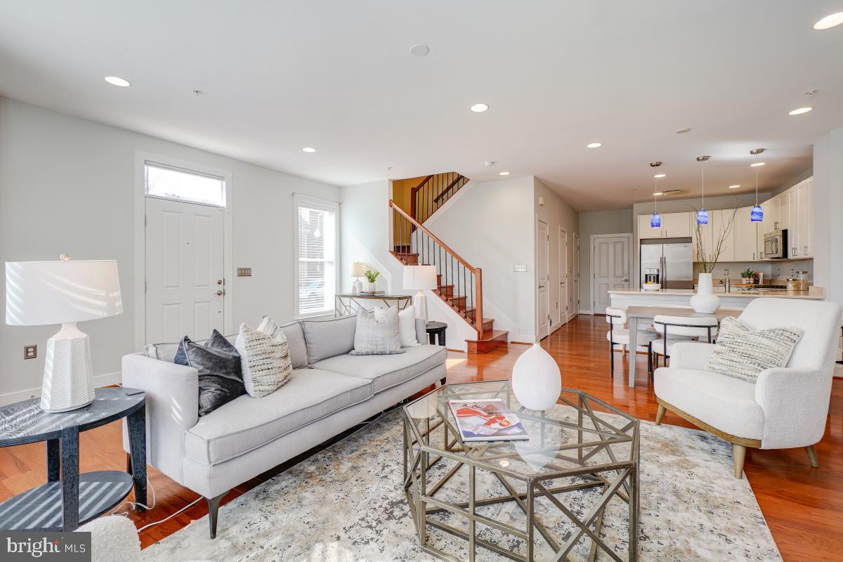 738 MCKENZIE AVE, ALEXANDRIA, Virginia 22301, 3 Bedrooms Bedrooms, ,2 BathroomsBathrooms,Residential,For sale,738 MCKENZIE AVE,VAAX2053846 MLS # VAAX2053846 738 MCKENZIE AVE, ALEXANDRIA, Virginia 22301, 3 Bedrooms Bedrooms, ,2 BathroomsBathrooms,Residential,For sale,738 MCKENZIE AVE,VAAX2053846 MLS # VAAX2053846