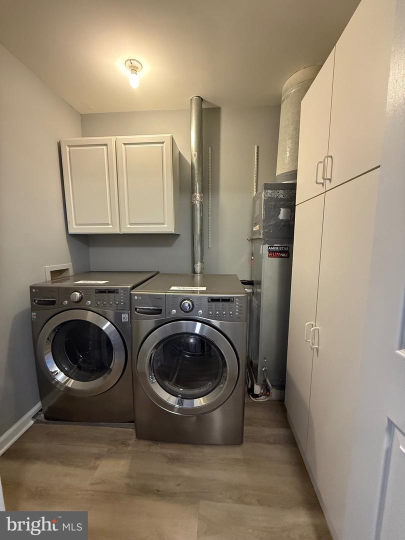 6012 CHESTNUT HOLLOW CT, CENTREVILLE, Virginia 20121, 2 Bedrooms Bedrooms, ,1 BathroomBathrooms,Residential,For sale,6012 CHESTNUT HOLLOW CT,VAFX2289402 MLS # VAFX2289402