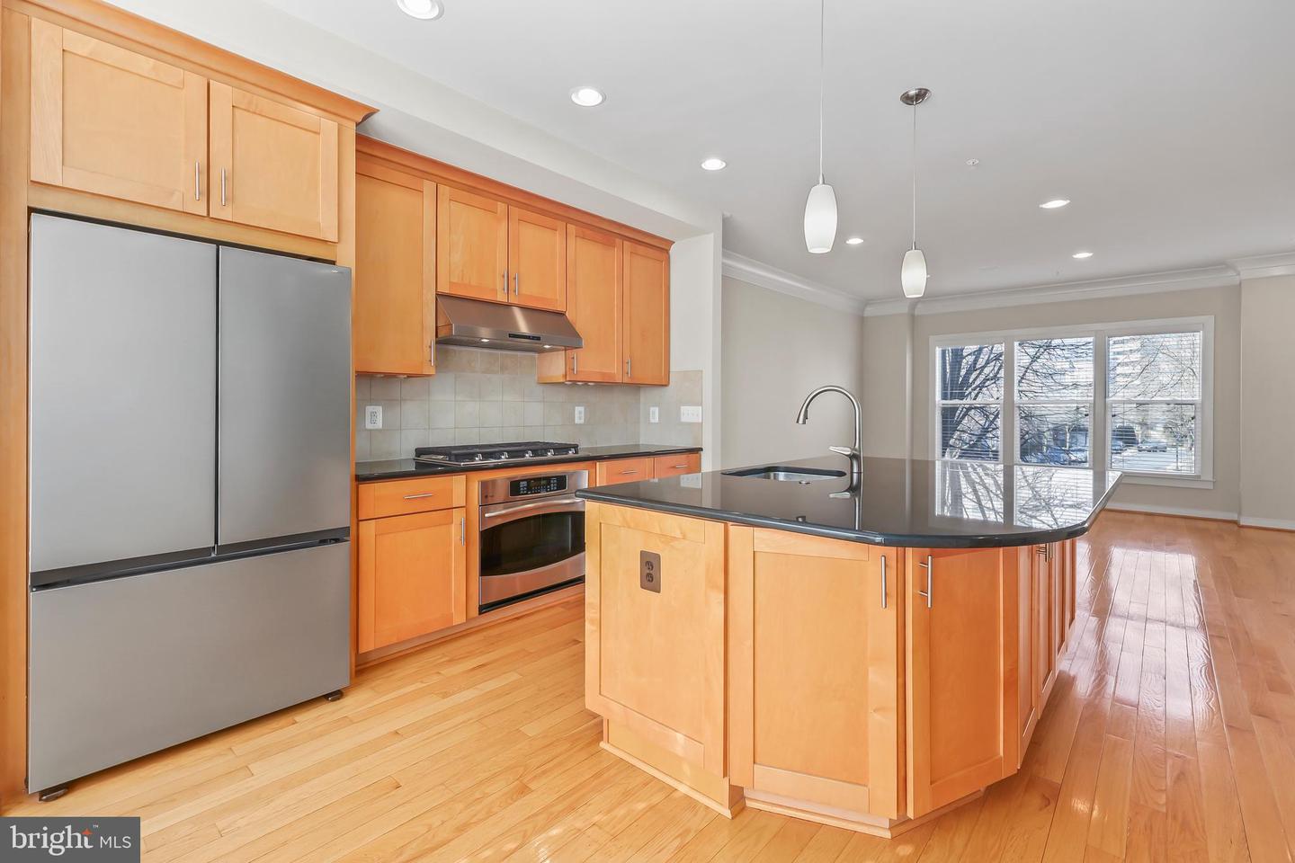 12133 TRIBUNE ST, FAIRFAX, Virginia 22033, 3 Bedrooms Bedrooms, ,3 BathroomsBathrooms,Residential,For sale,12133 TRIBUNE ST,VAFX2289478 MLS # VAFX2289478