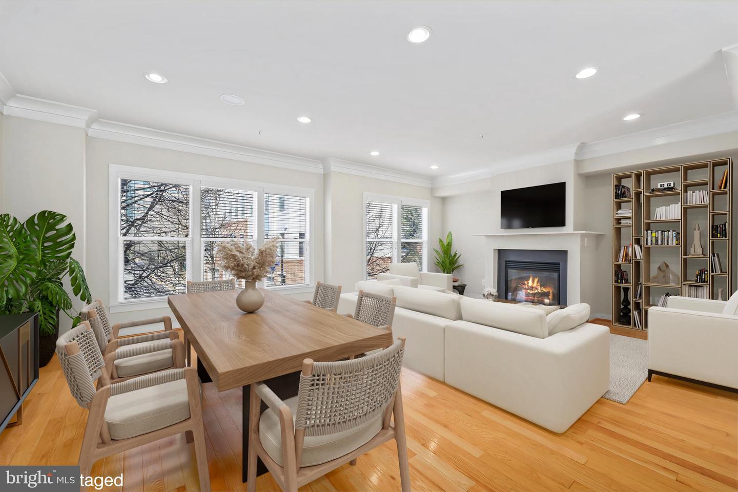 12133 TRIBUNE ST, FAIRFAX, Virginia 22033, 3 Bedrooms Bedrooms, ,3 BathroomsBathrooms,Residential,For sale,12133 TRIBUNE ST,VAFX2289478 MLS # VAFX2289478