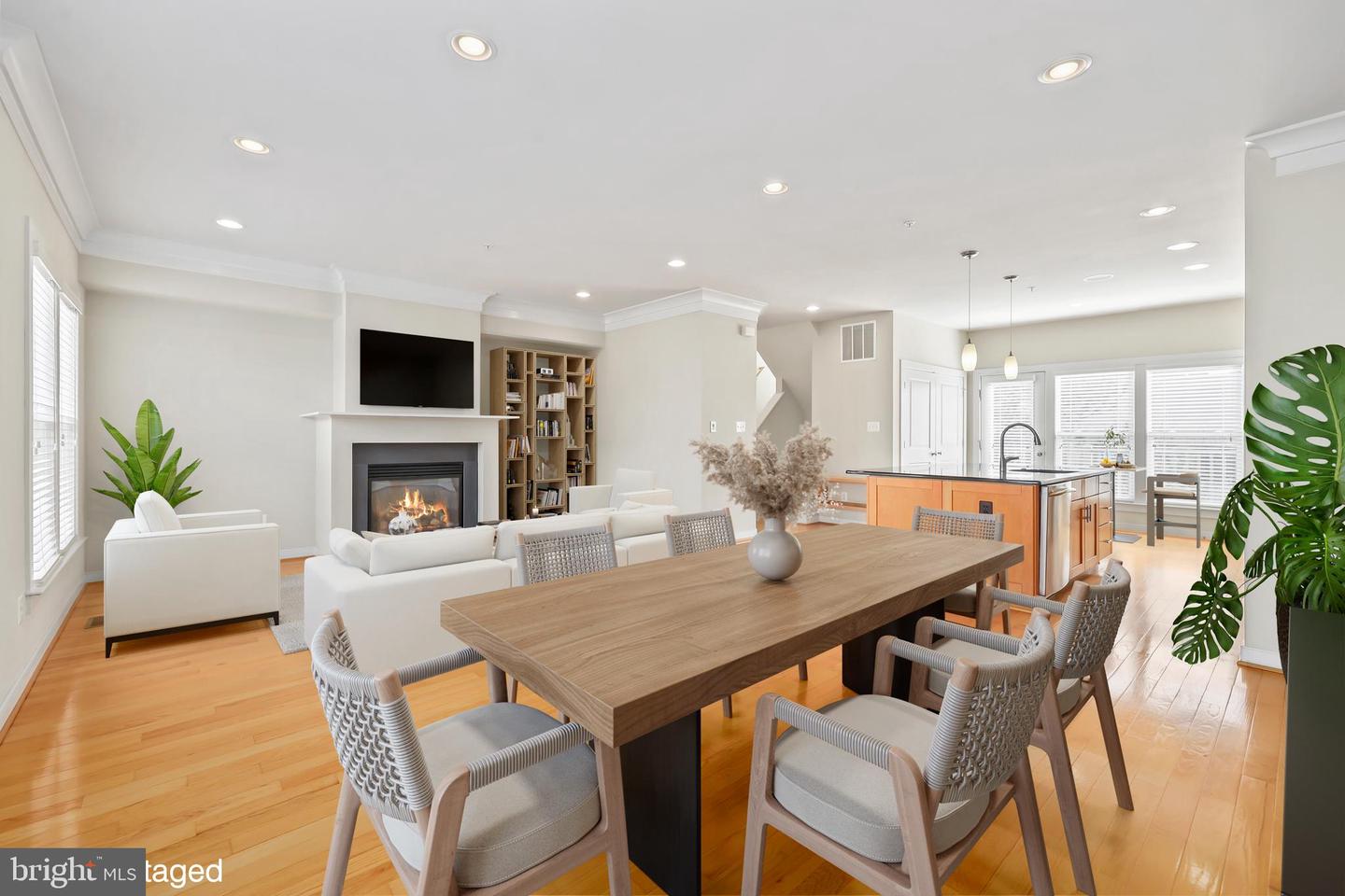 12133 TRIBUNE ST, FAIRFAX, Virginia 22033, 3 Bedrooms Bedrooms, ,3 BathroomsBathrooms,Residential,For sale,12133 TRIBUNE ST,VAFX2289478 MLS # VAFX2289478