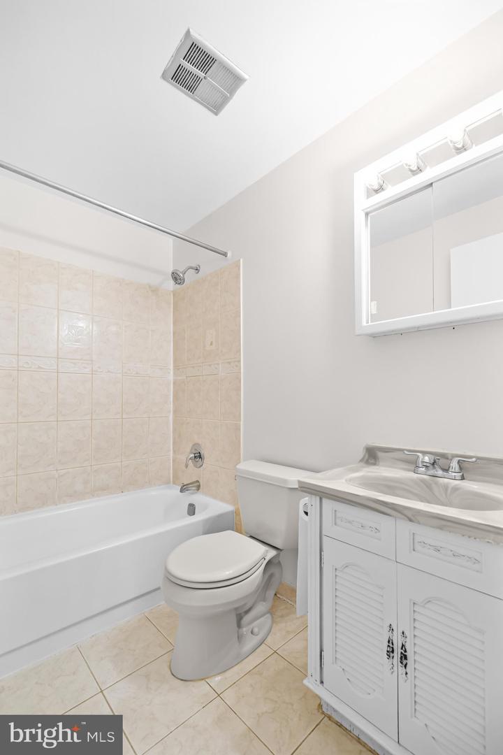 3051 SILENT VALLEY DR, FAIRFAX, Virginia 22031, 3 Bedrooms Bedrooms, ,2 BathroomsBathrooms,Residential,For sale,3051 SILENT VALLEY DR,VAFX2289840 MLS # VAFX2289840