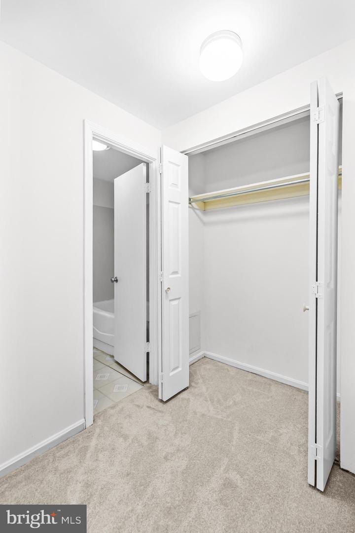 3051 SILENT VALLEY DR, FAIRFAX, Virginia 22031, 3 Bedrooms Bedrooms, ,2 BathroomsBathrooms,Residential,For sale,3051 SILENT VALLEY DR,VAFX2289840 MLS # VAFX2289840